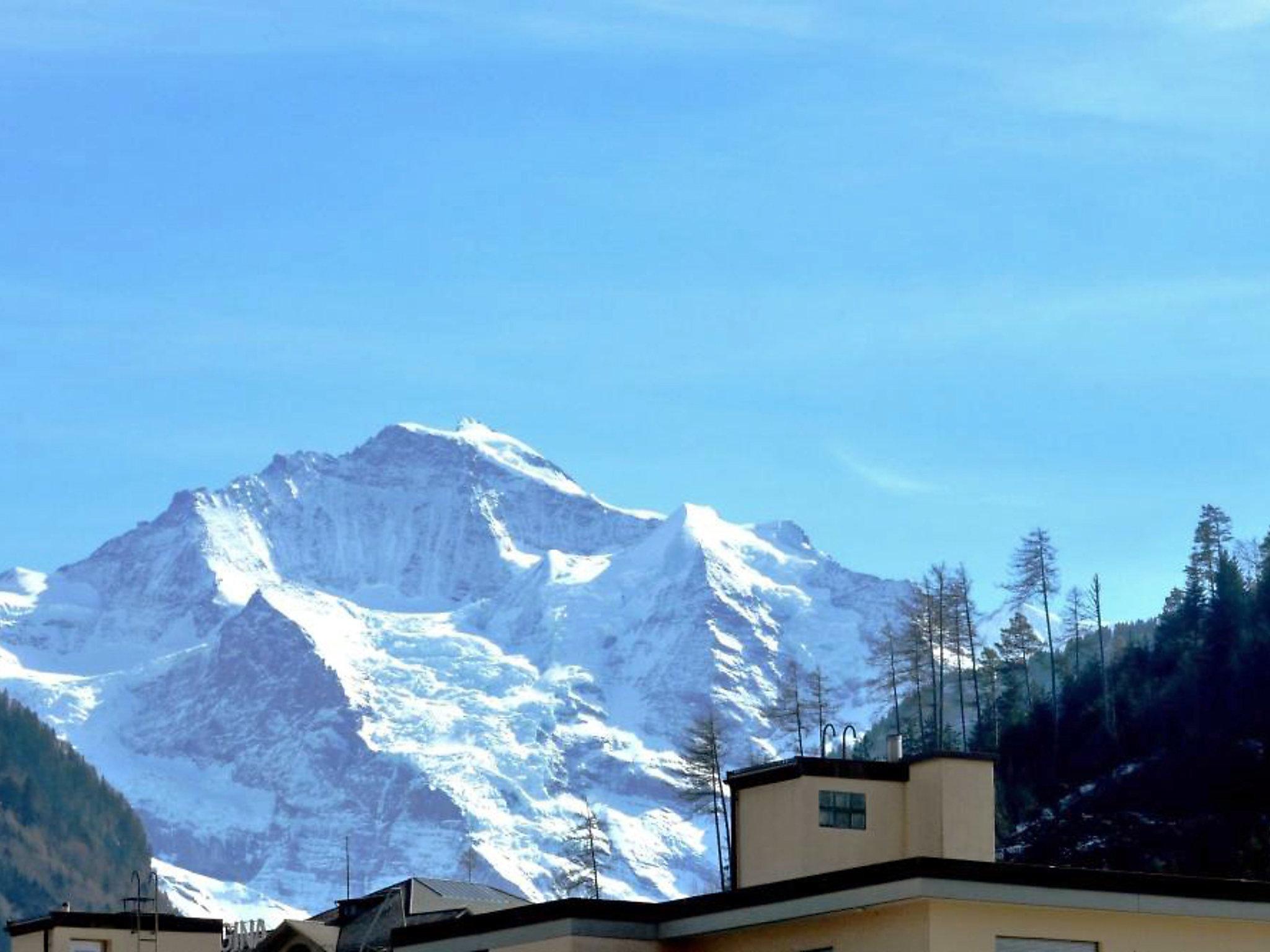 Foto 24 - Appartamento con 2 camere da letto a Interlaken con vista sulle montagne