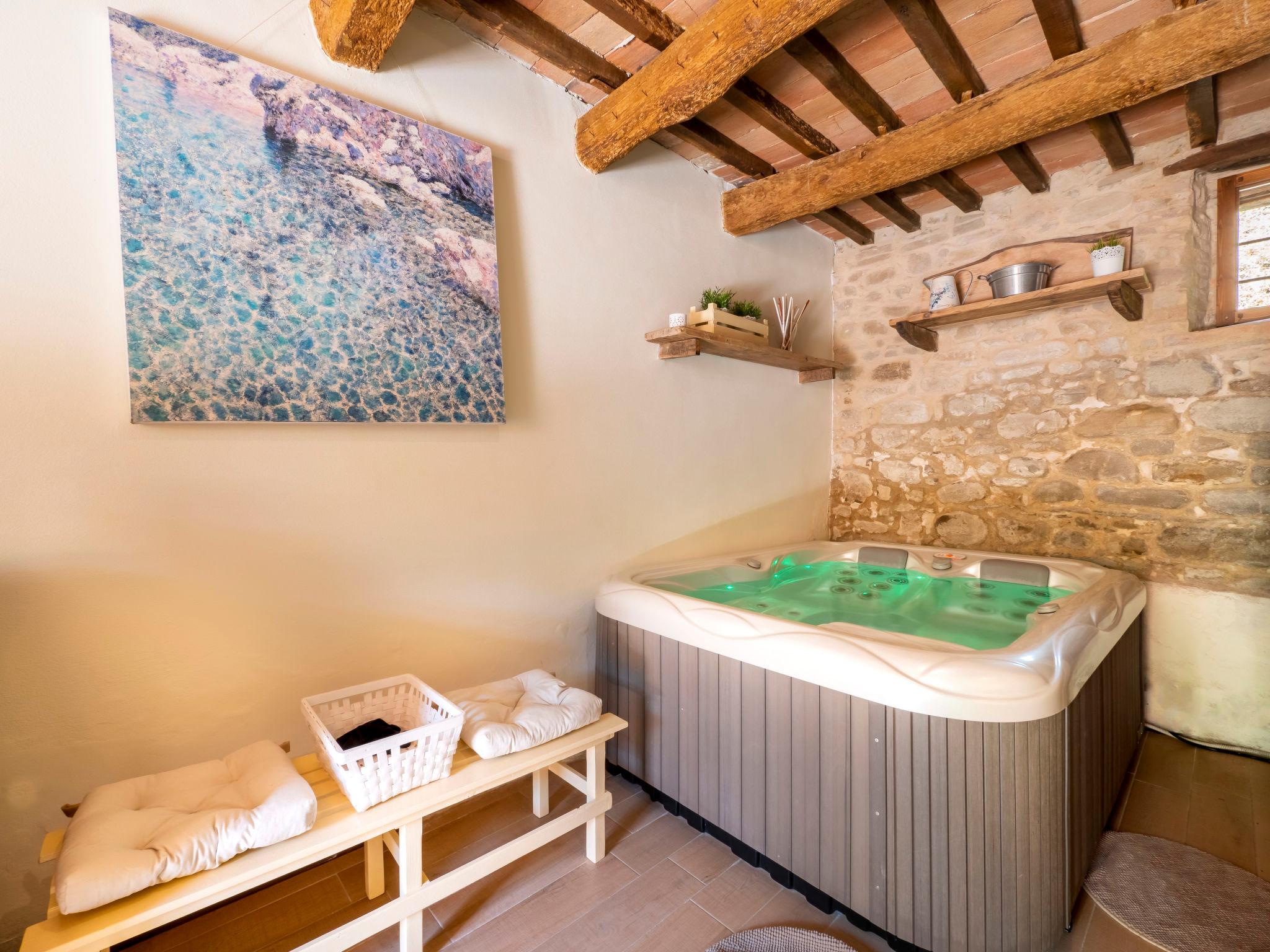 Foto 16 - Casa con 4 camere da letto a Sassocorvaro Auditore con piscina privata e sauna