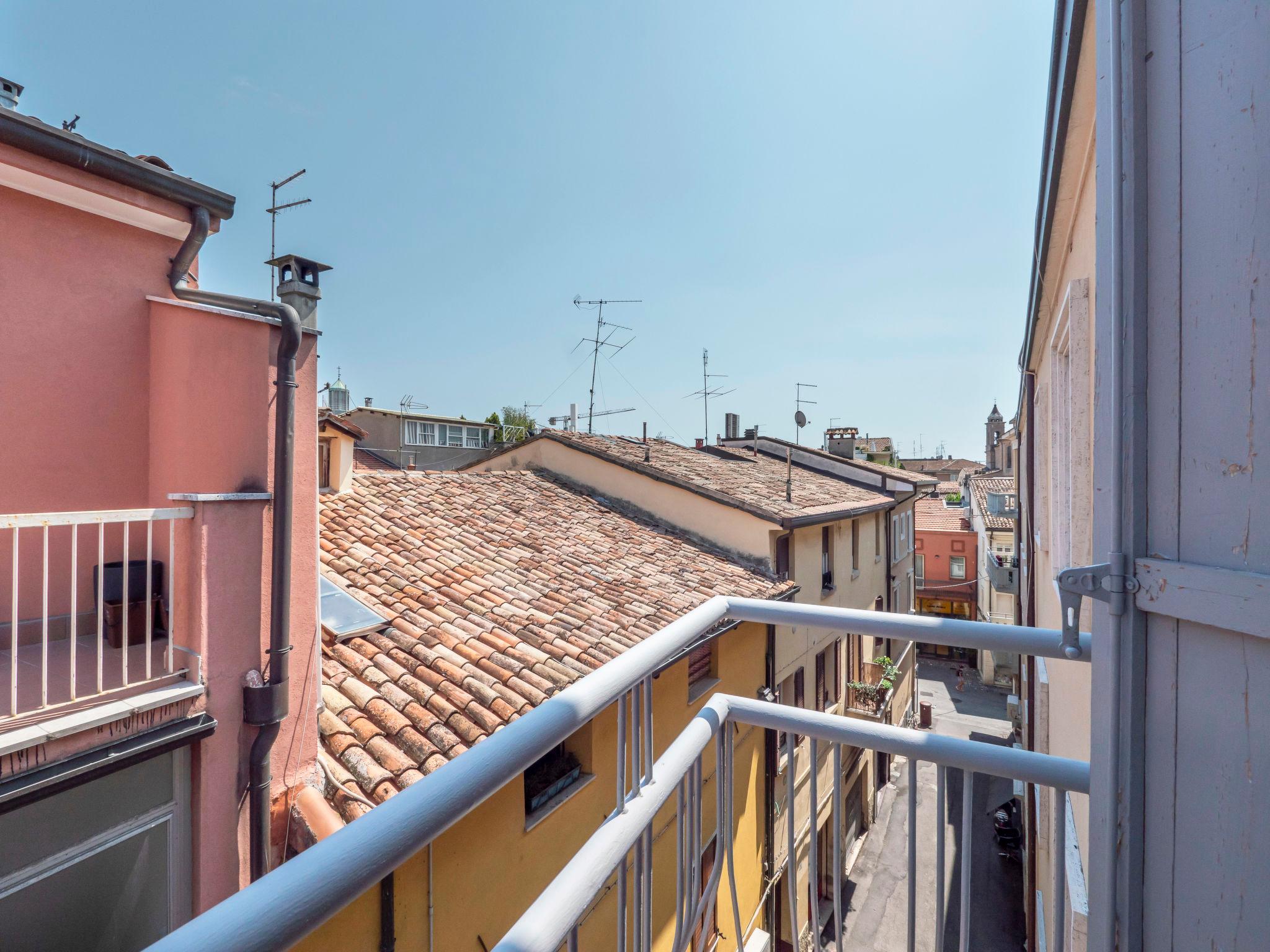 Photo 21 - 2 bedroom Apartment in Rimini with garden and terrace