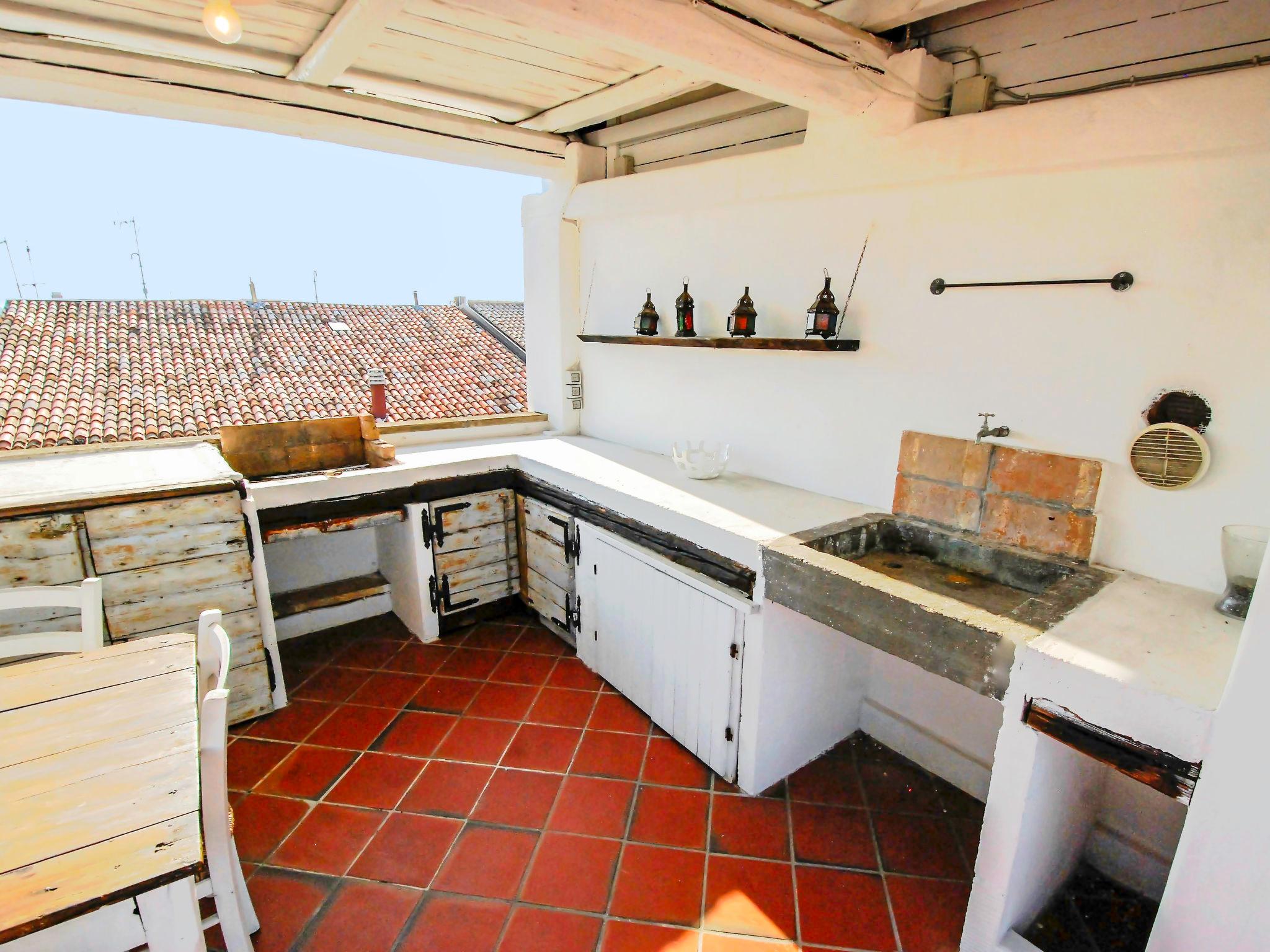 Photo 26 - 2 bedroom Apartment in Rimini with garden and sea view