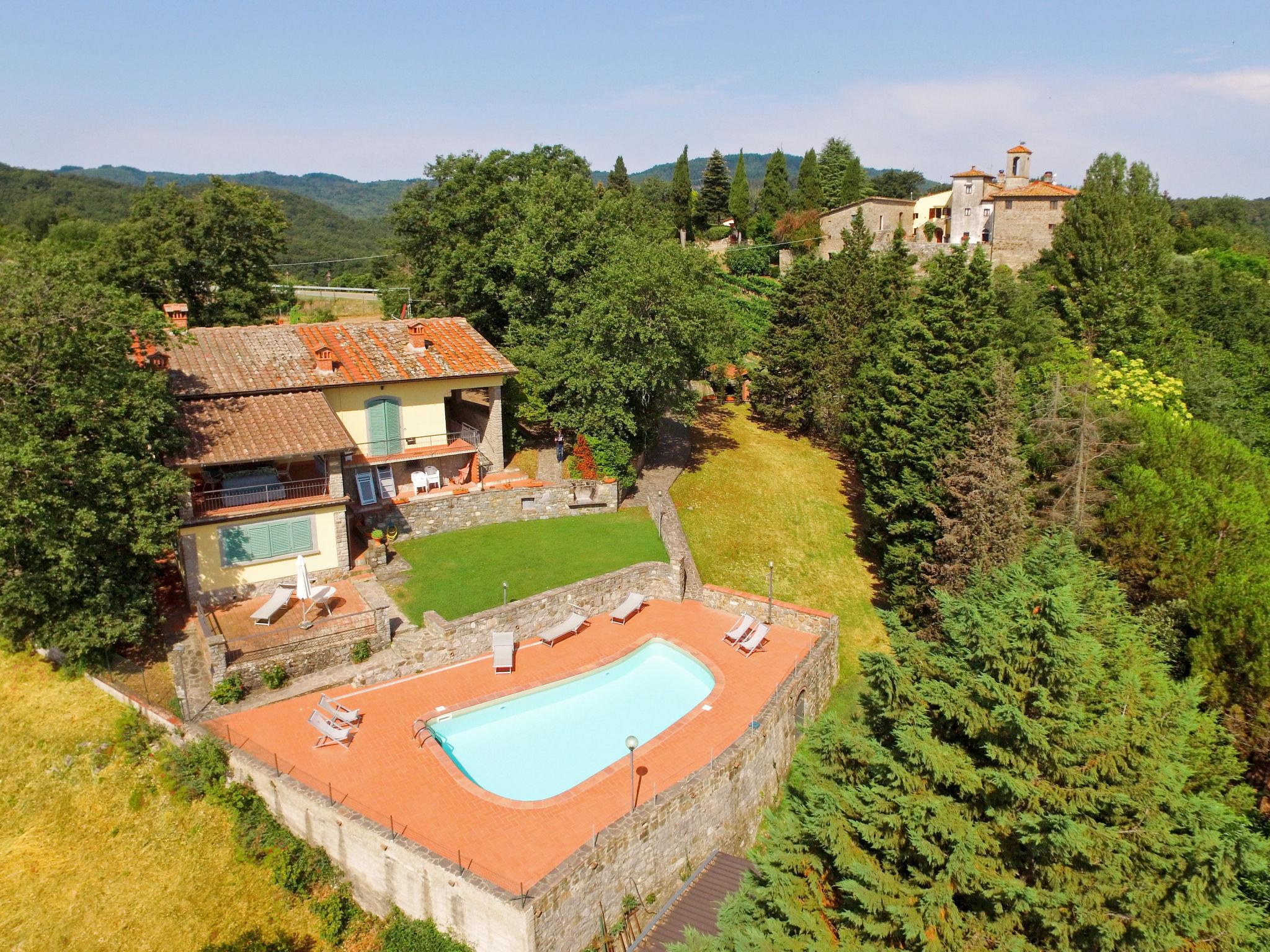 Foto 28 - Casa con 4 camere da letto a Cavriglia con piscina privata e giardino