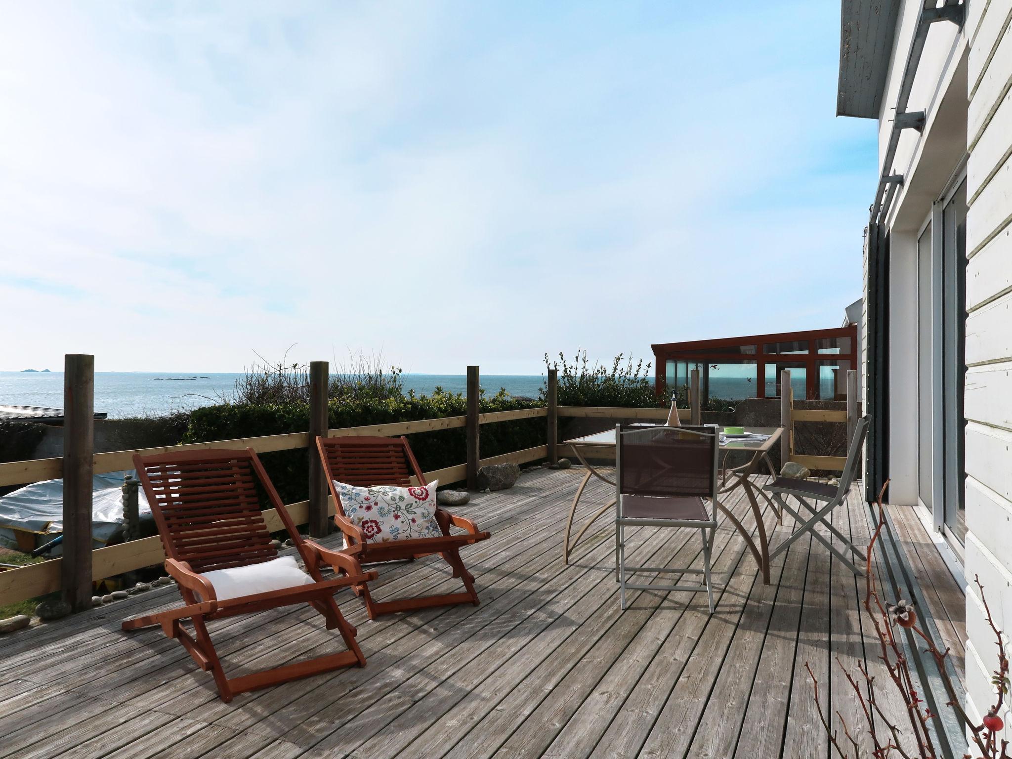 Photo 1 - Maison de 2 chambres à Lanildut avec terrasse et vues à la mer