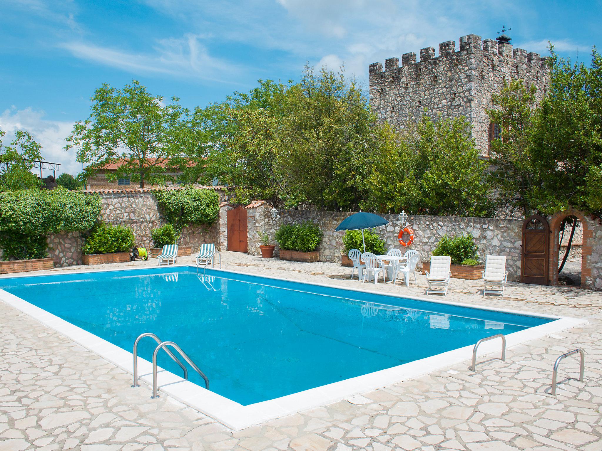 Foto 1 - Casa con 4 camere da letto a Massa Martana con piscina privata e giardino