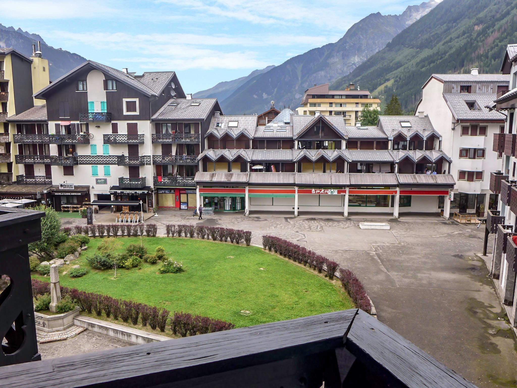 Foto 4 - Appartamento a Chamonix-Mont-Blanc con vista sulle montagne