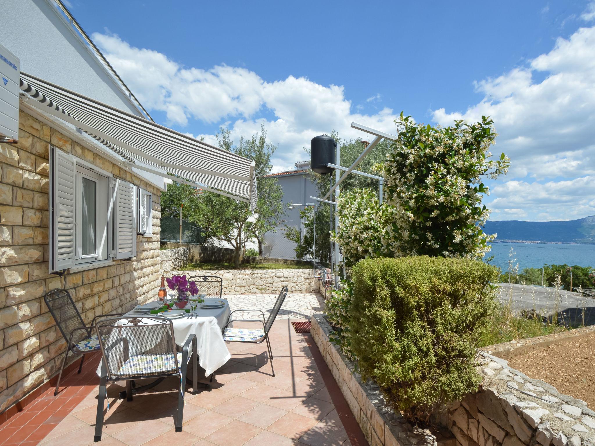 Foto 1 - Apartamento de 2 quartos em Split com terraço e vistas do mar