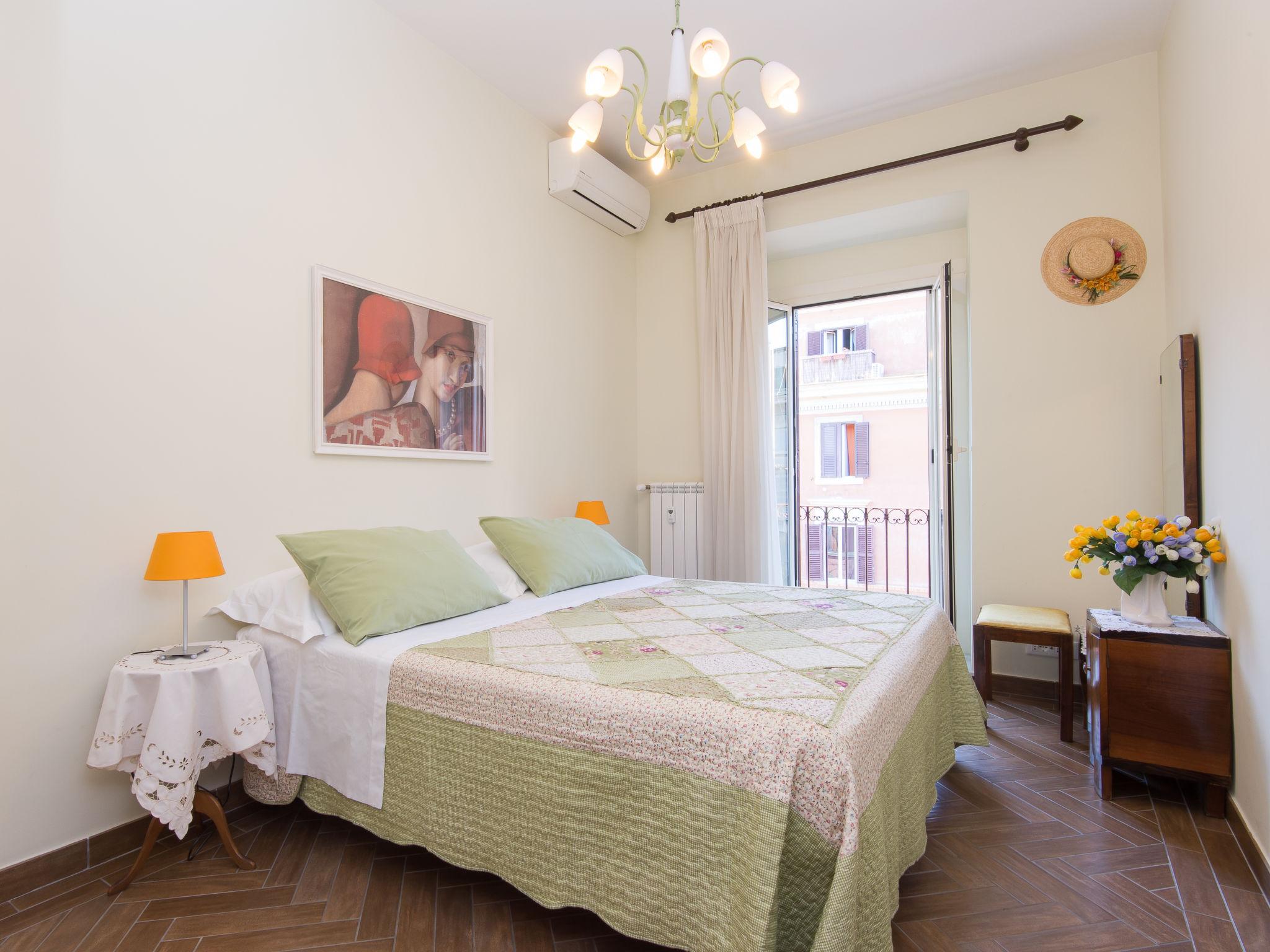 Foto 4 - Apartamento de 2 quartos em Roma