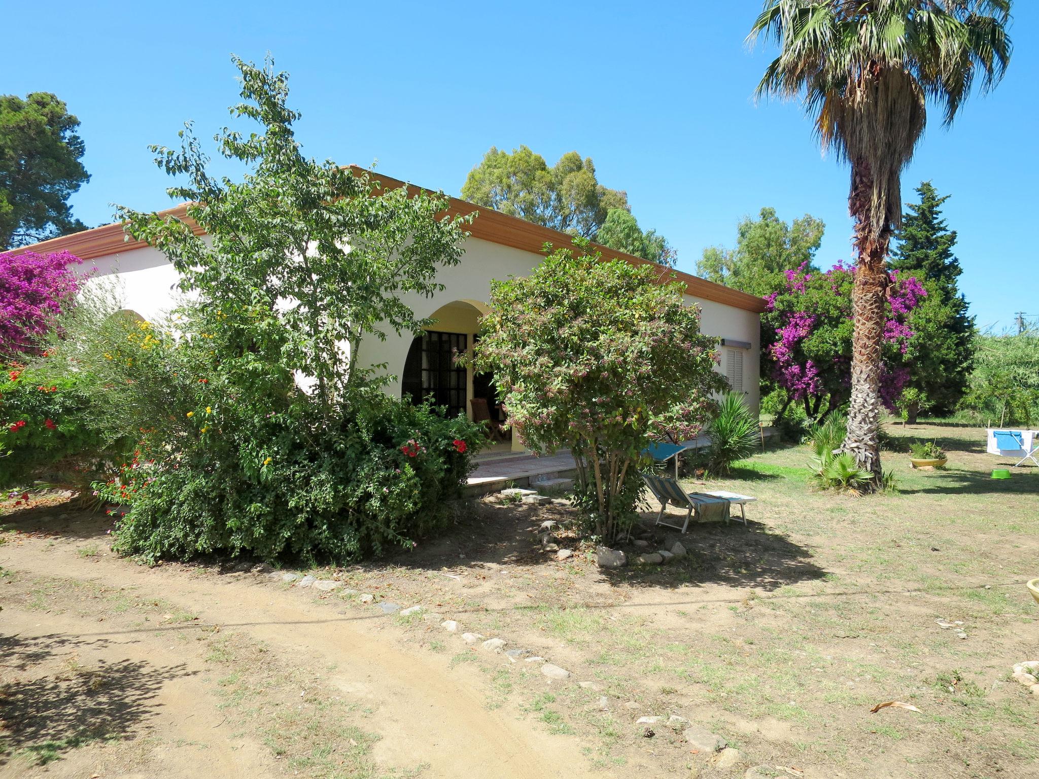 Foto 16 - Casa con 3 camere da letto a Bari Sardo con giardino e vista mare