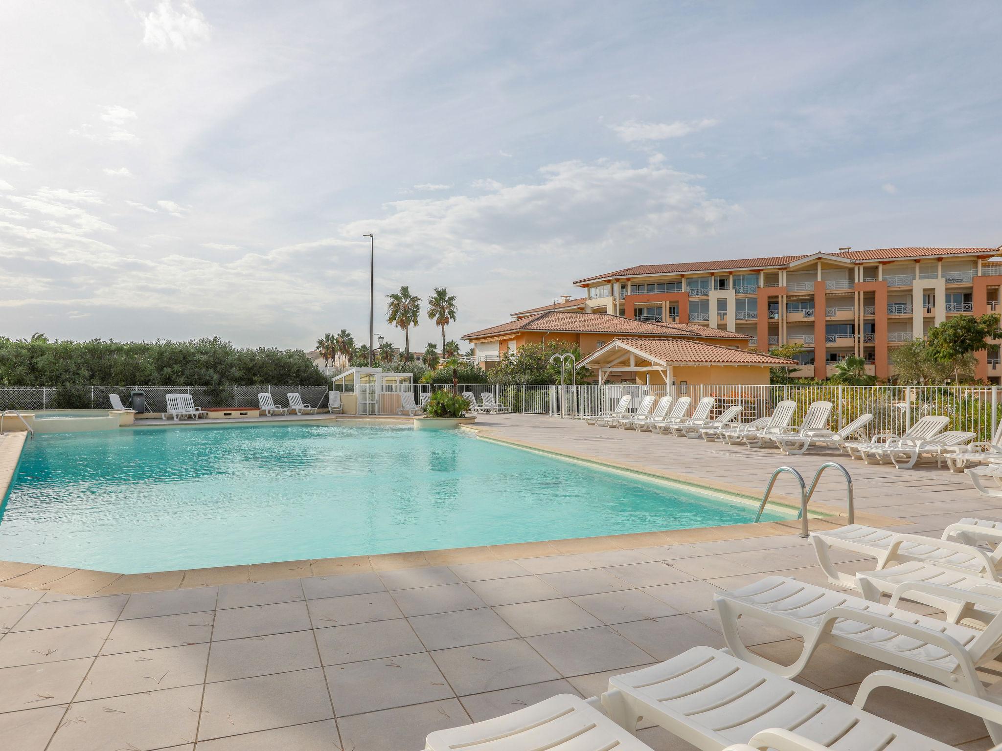 Photo 17 - Appartement de 2 chambres à Fréjus avec piscine et terrasse