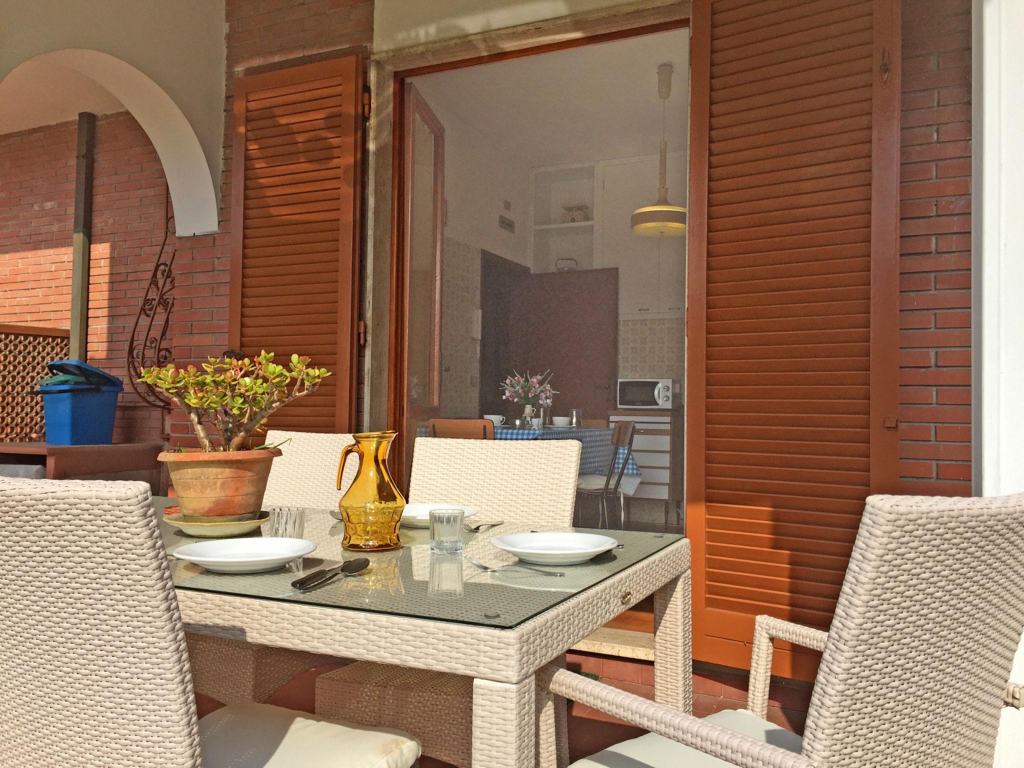 Photo 5 - 5 bedroom House in Forte dei Marmi with garden and terrace