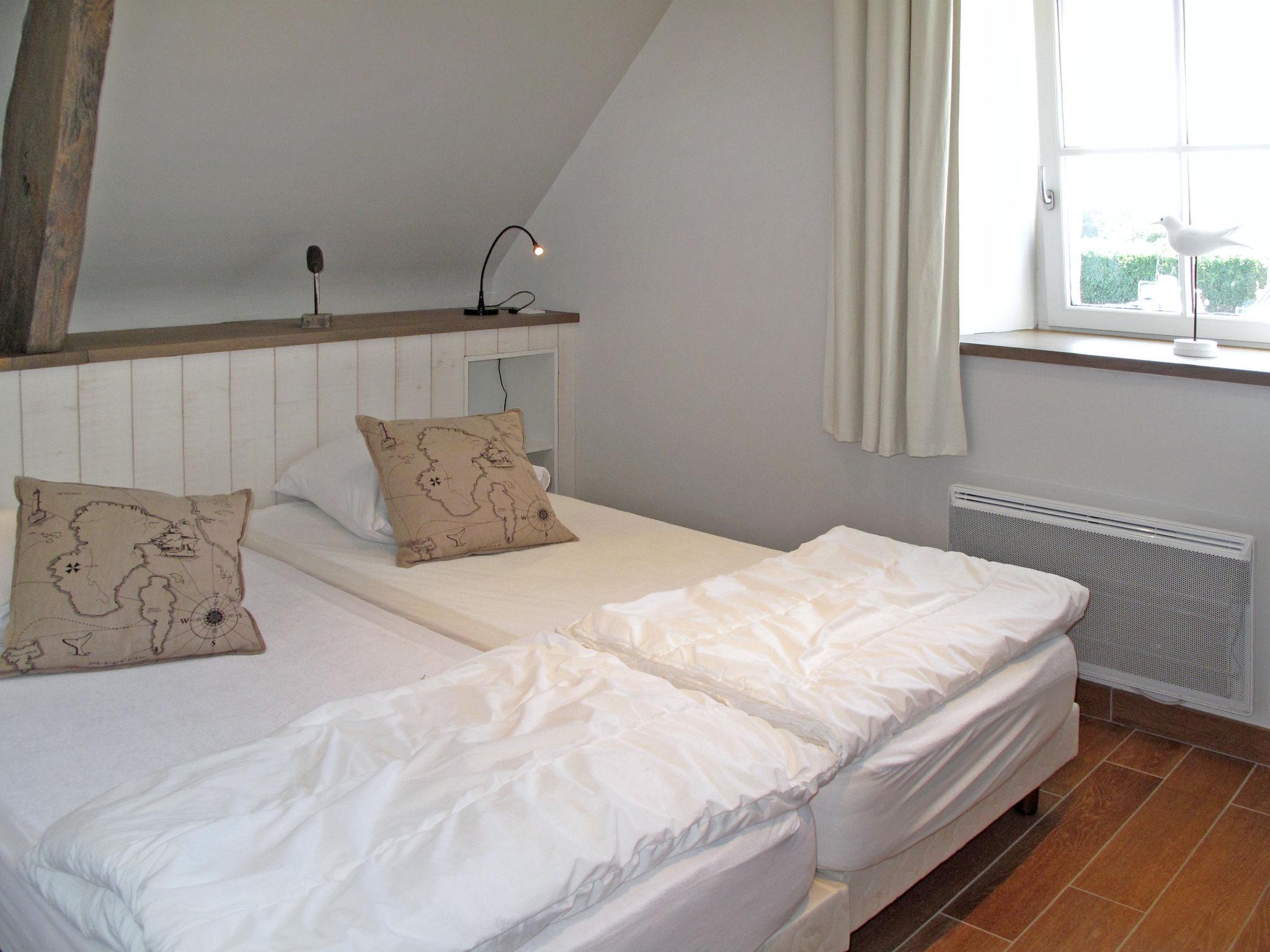 Foto 5 - Casa con 2 camere da letto a Cancale con giardino e vista mare