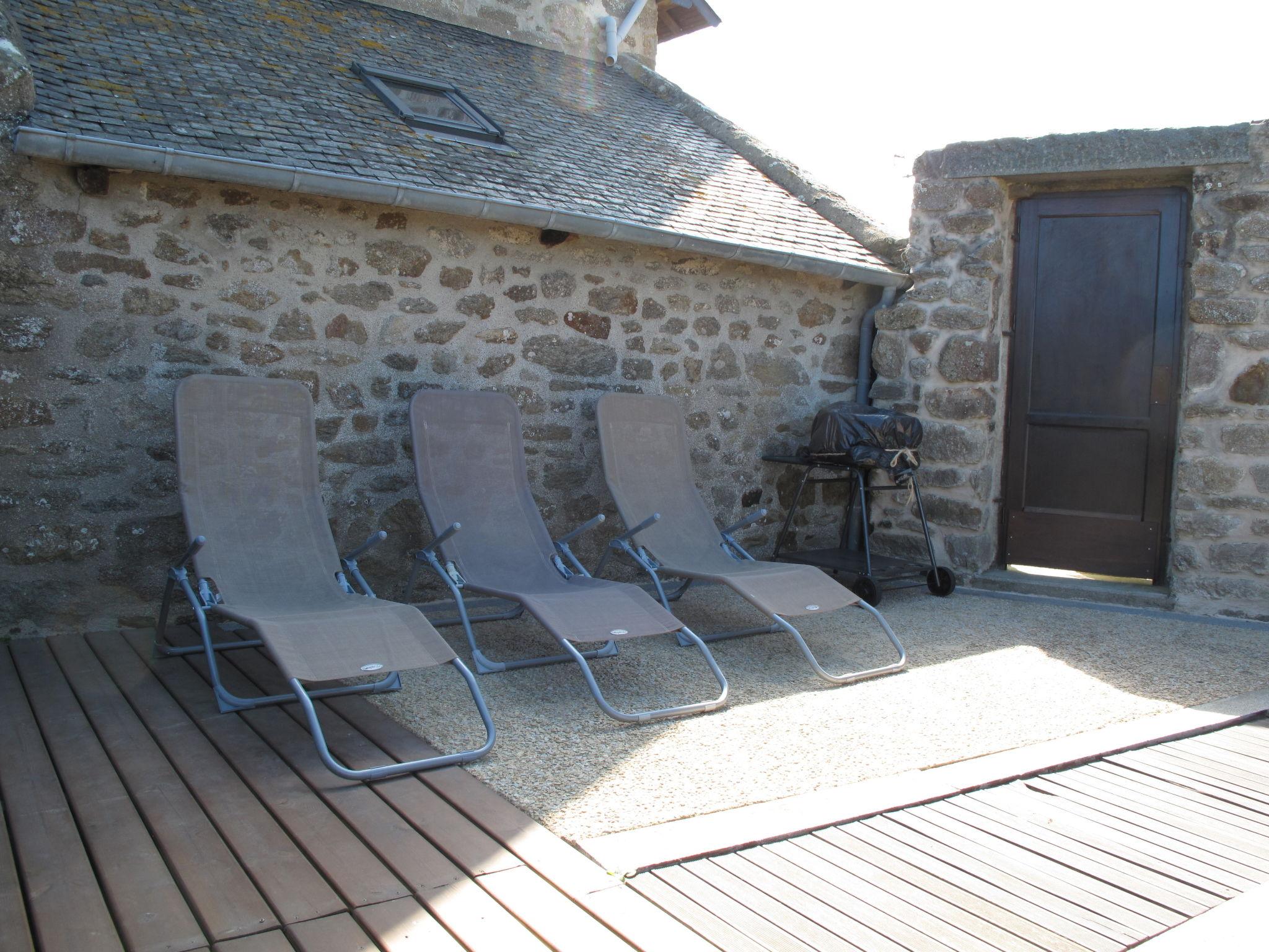 Photo 18 - 2 bedroom House in Cancale with garden and terrace