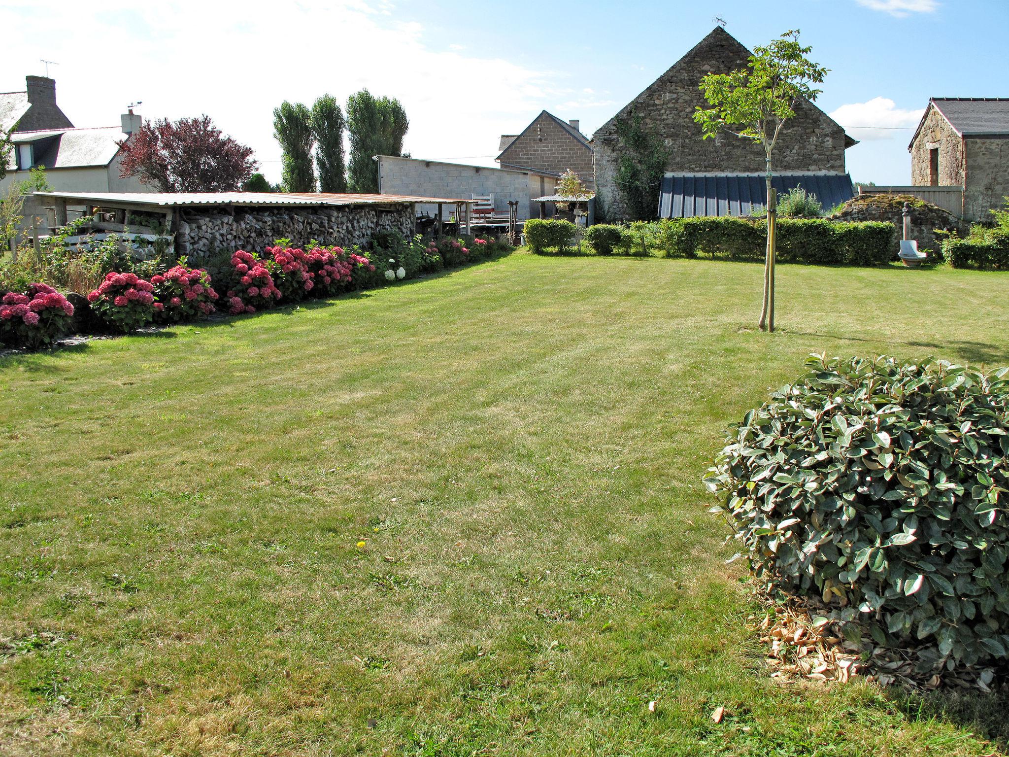 Photo 2 - Maison de 2 chambres à Cancale avec jardin et vues à la mer