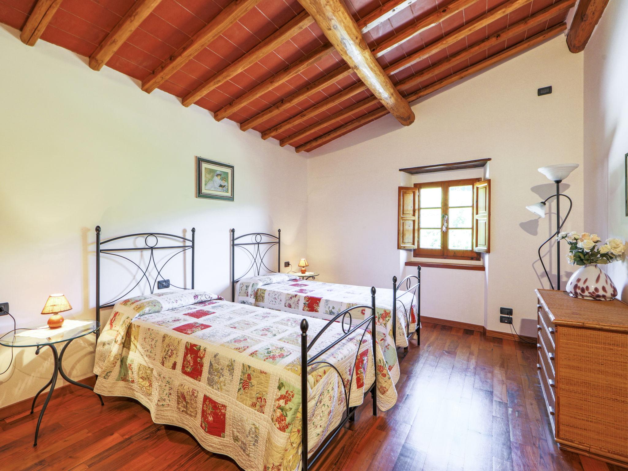 Foto 12 - Haus mit 2 Schlafzimmern in Greve in Chianti mit schwimmbad und garten