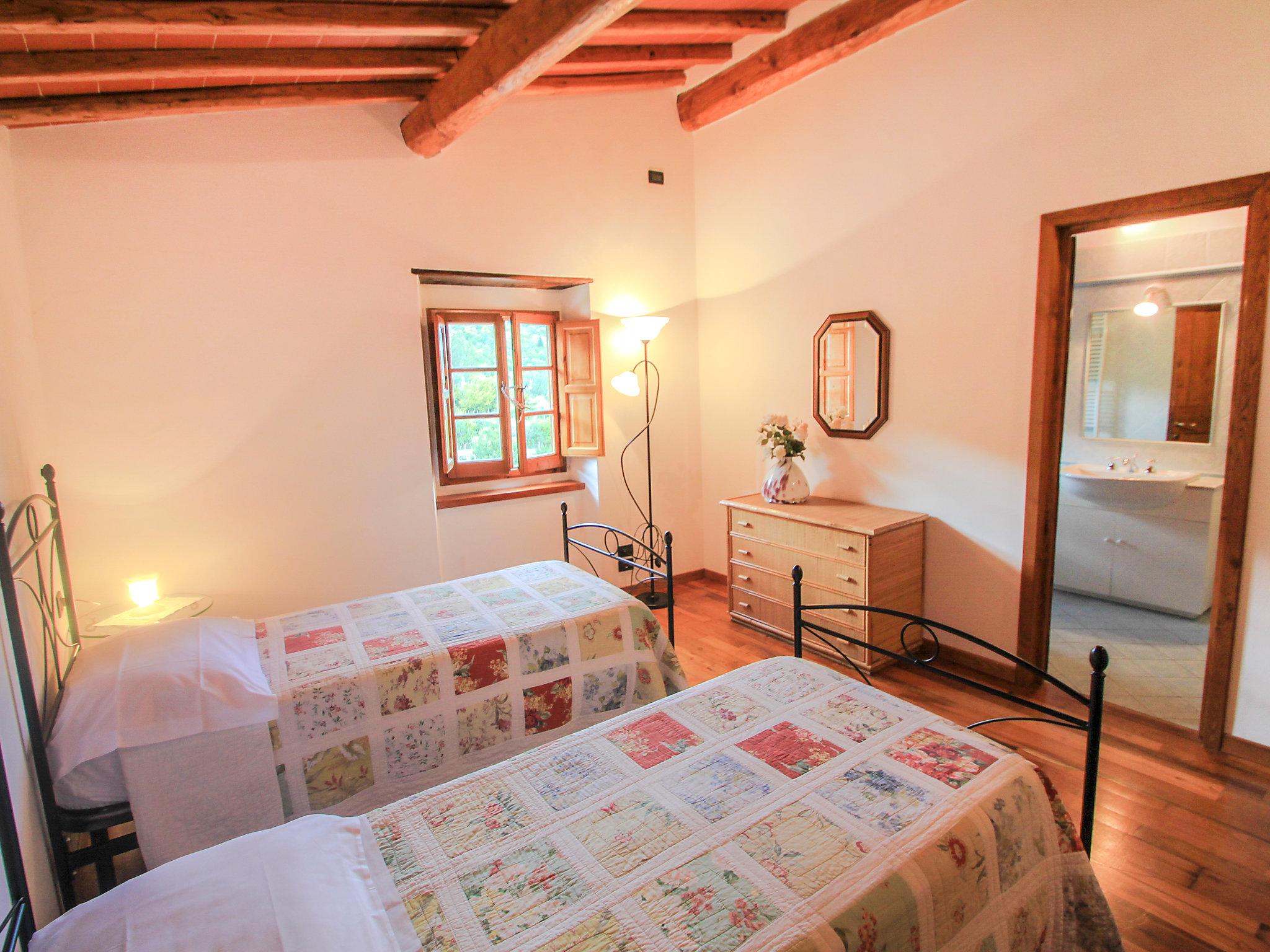 Foto 14 - Casa con 2 camere da letto a Greve in Chianti con piscina e giardino