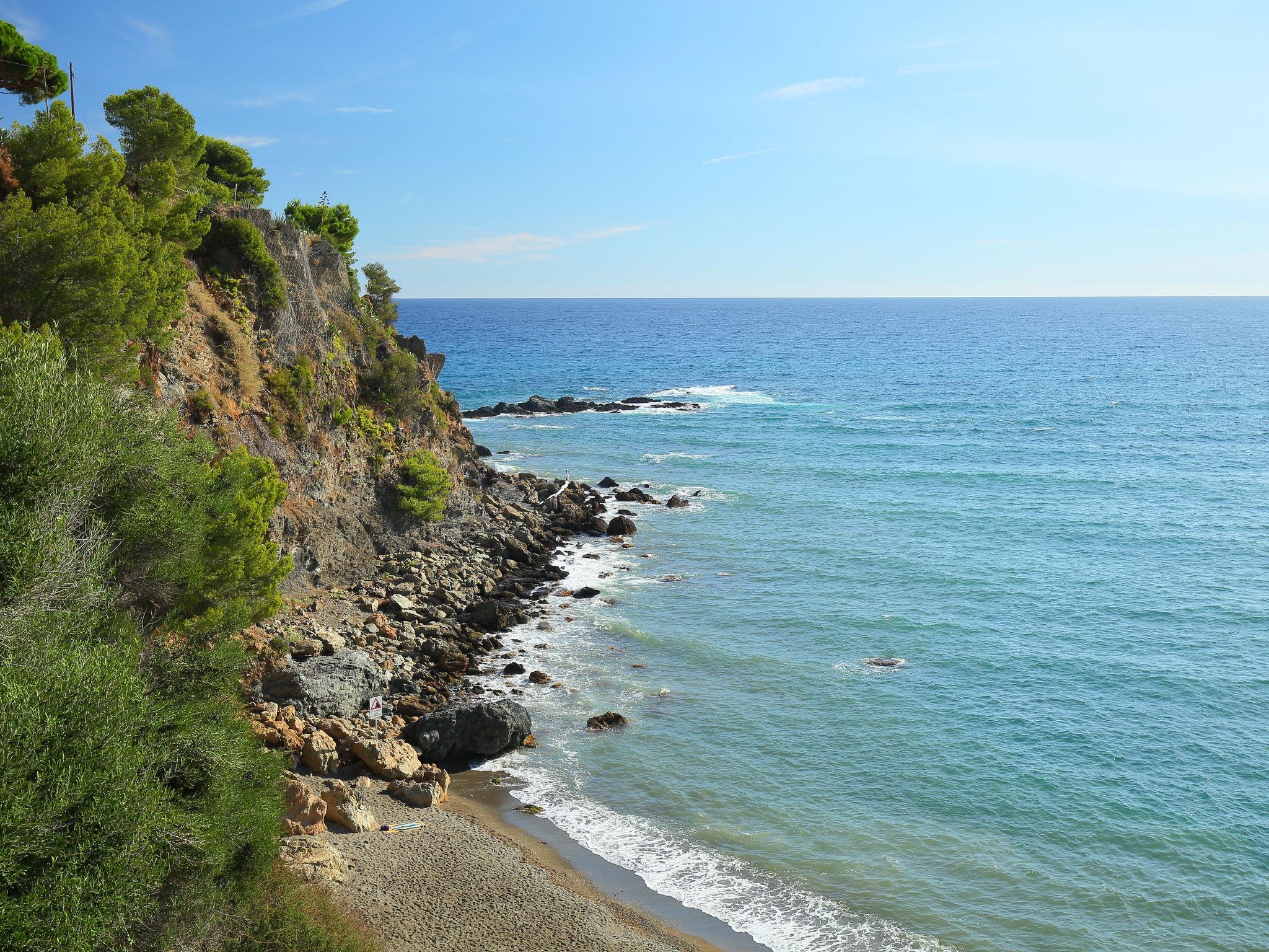 Foto 12 - Appartamento con 3 camere da letto a Llançà con terrazza e vista mare