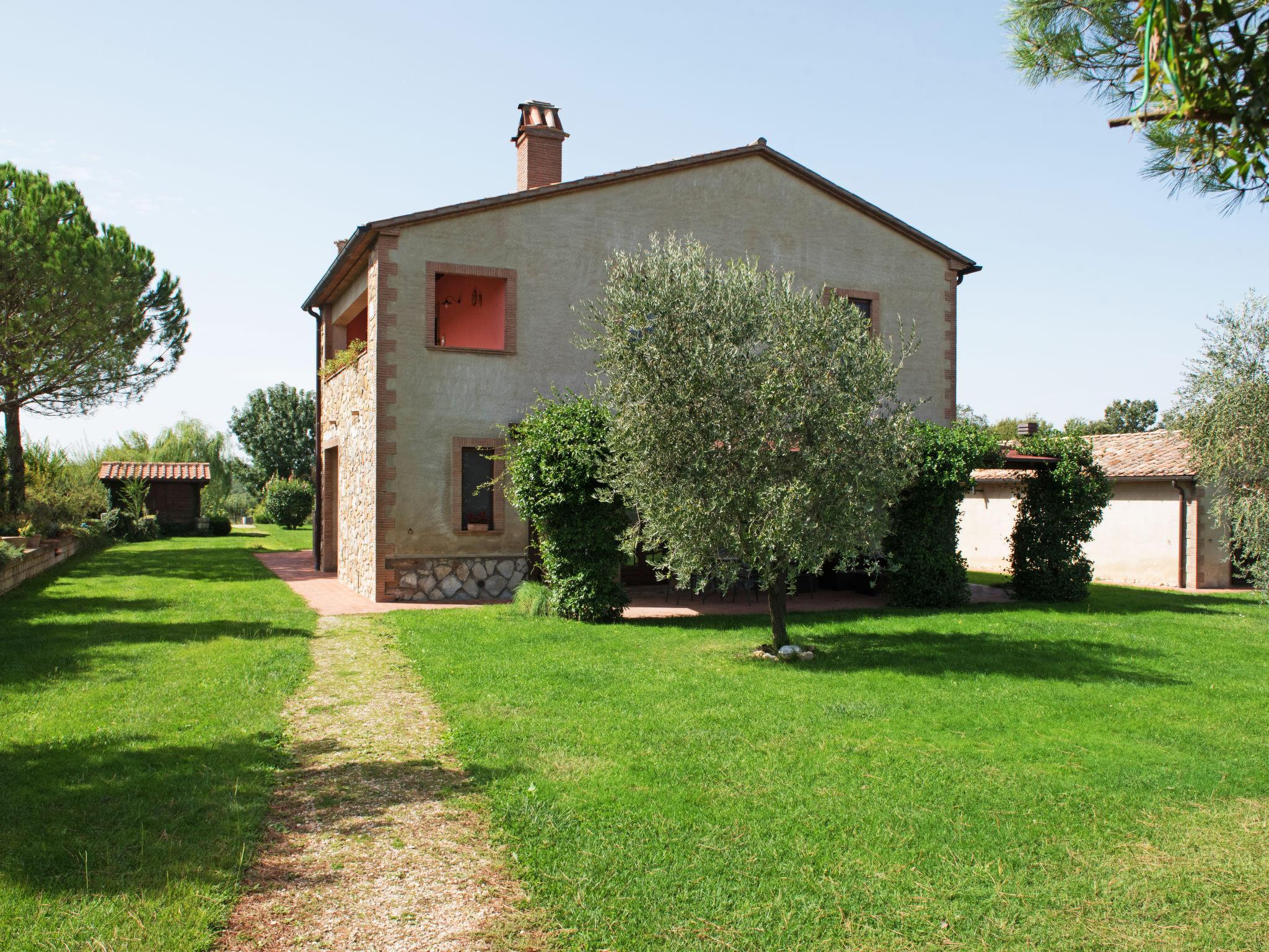 Foto 20 - Appartamento con 2 camere da letto a Acquapendente con piscina e giardino