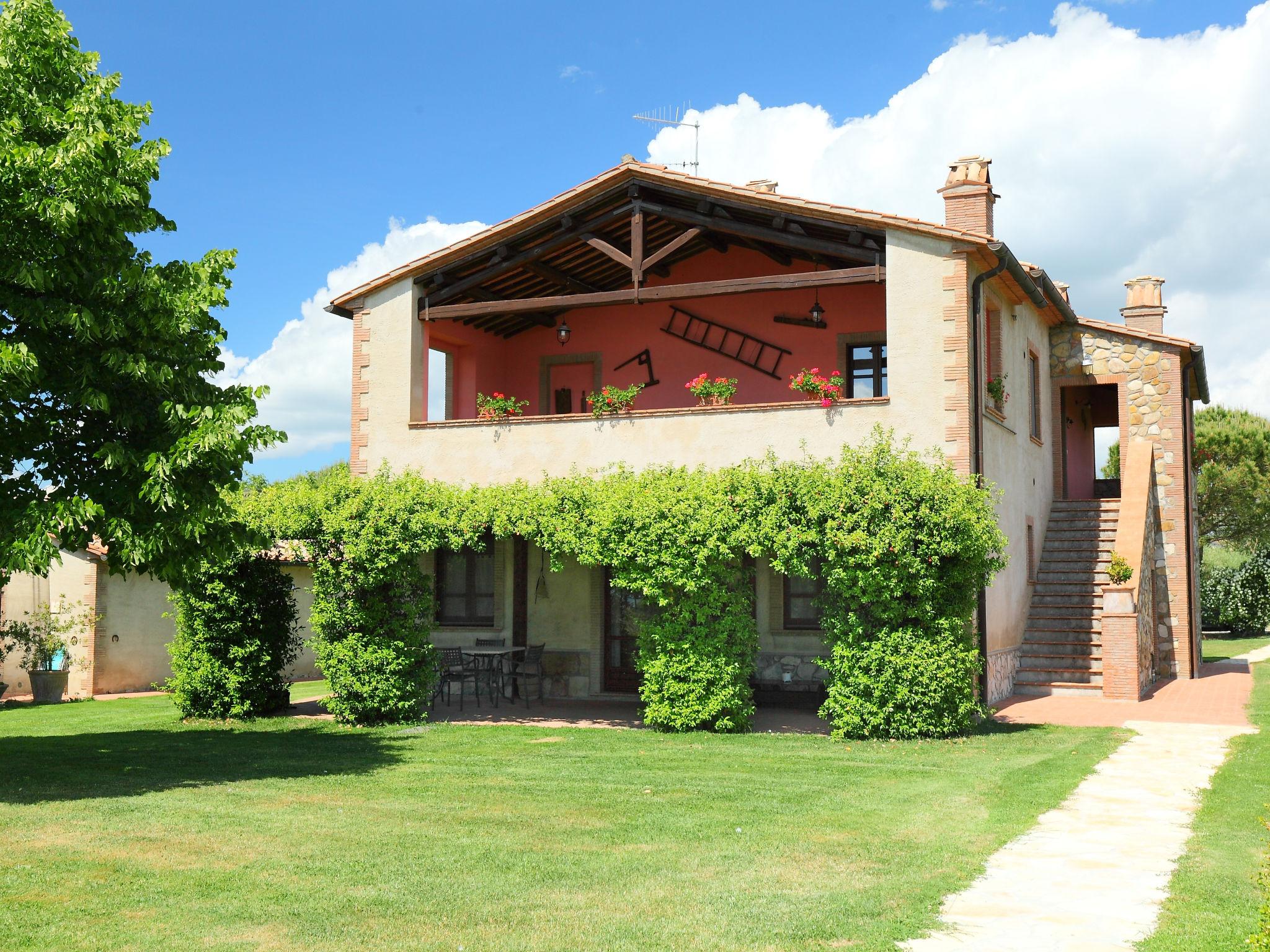 Foto 2 - Appartamento con 3 camere da letto a Acquapendente con piscina e giardino