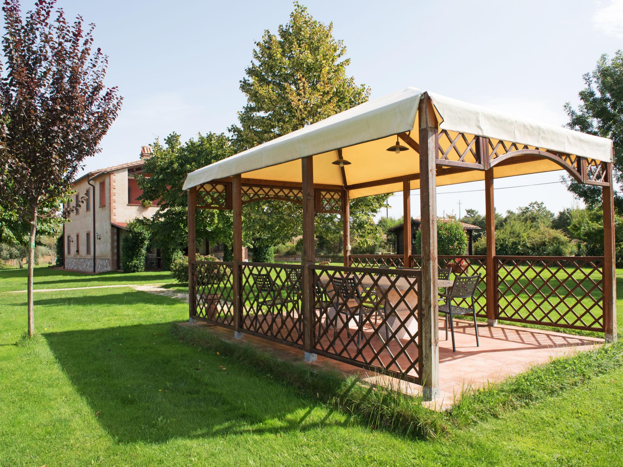 Photo 25 - Appartement de 3 chambres à Acquapendente avec piscine et jardin