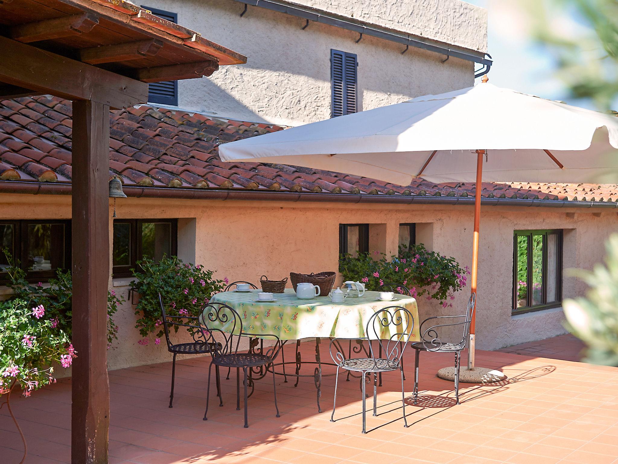 Photo 40 - Appartement de 2 chambres à Colle di Val d'Elsa avec piscine et jardin