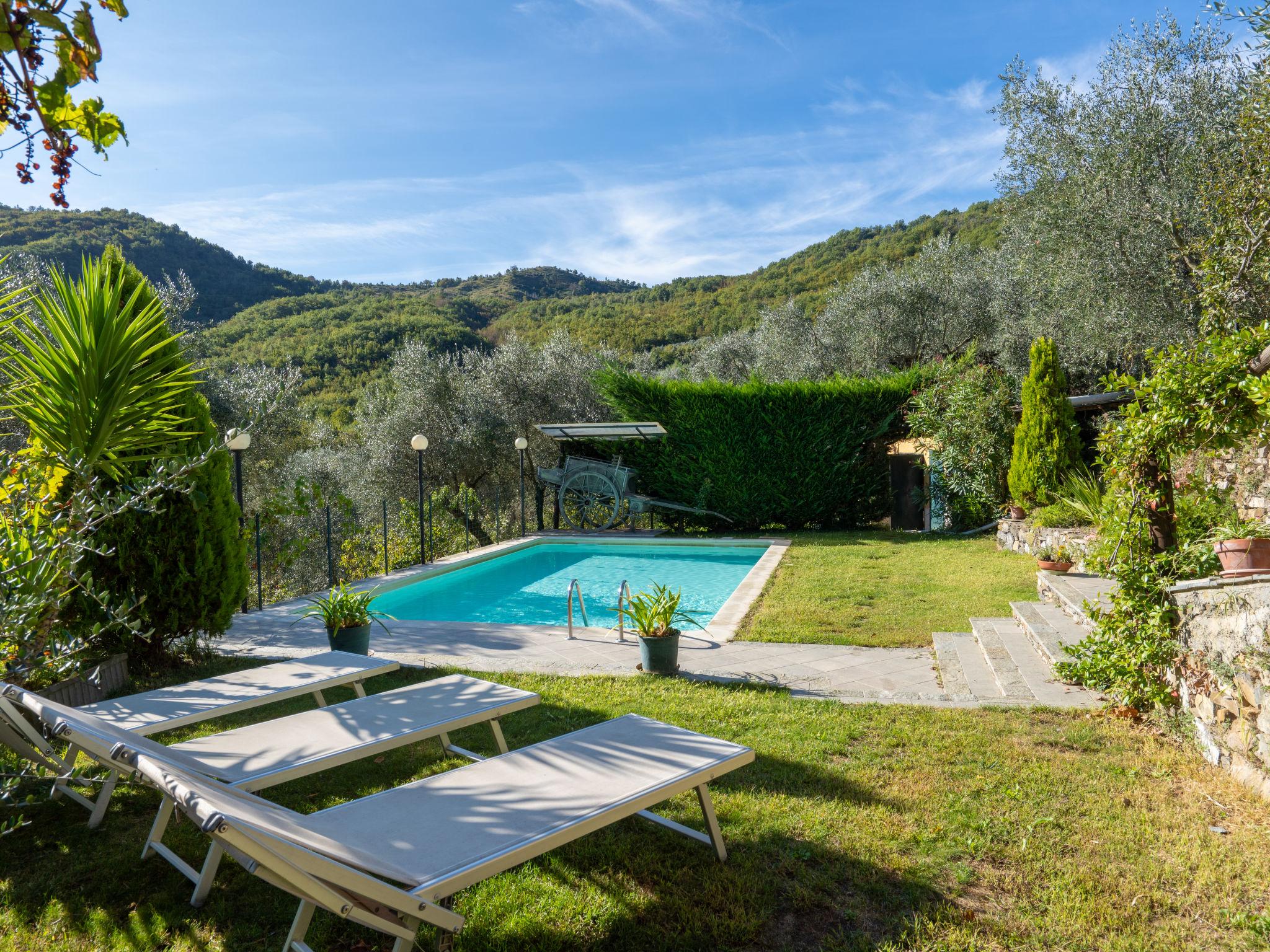 Foto 3 - Casa de 1 habitación en Borgomaro con piscina privada y vistas al mar