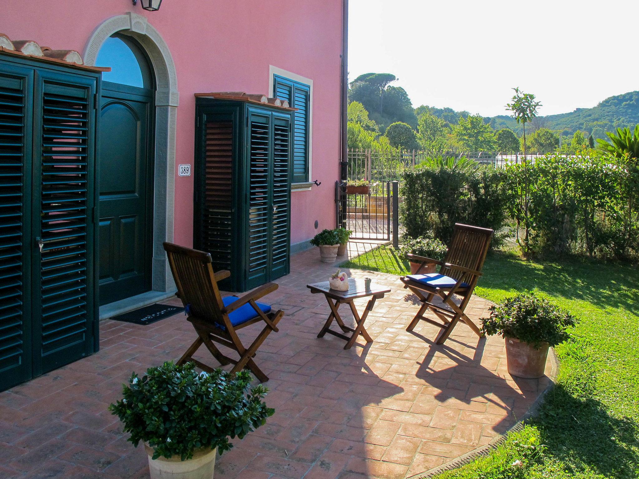 Foto 5 - Appartamento con 2 camere da letto a Lucca con piscina e giardino
