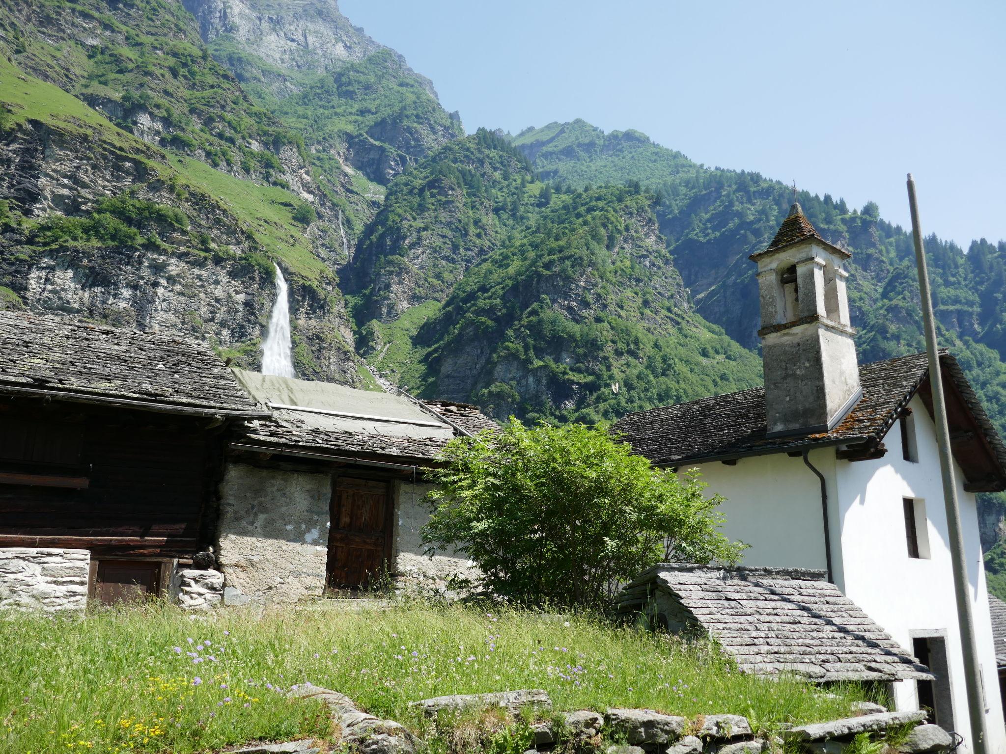 Photo 30 - Maison de 2 chambres à Serravalle avec jardin et vues sur la montagne