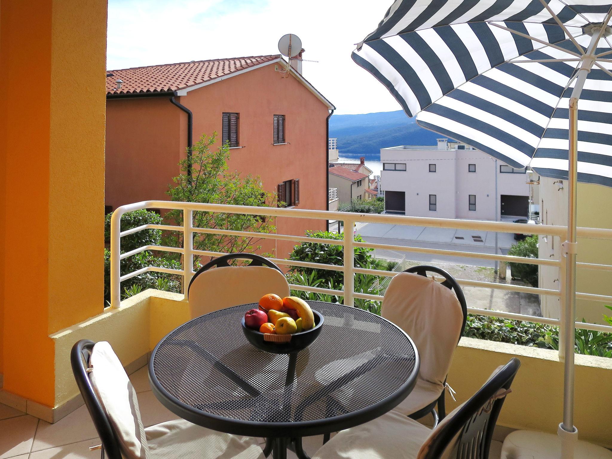 Photo 1 - Appartement de 2 chambres à Labin avec jardin et vues à la mer