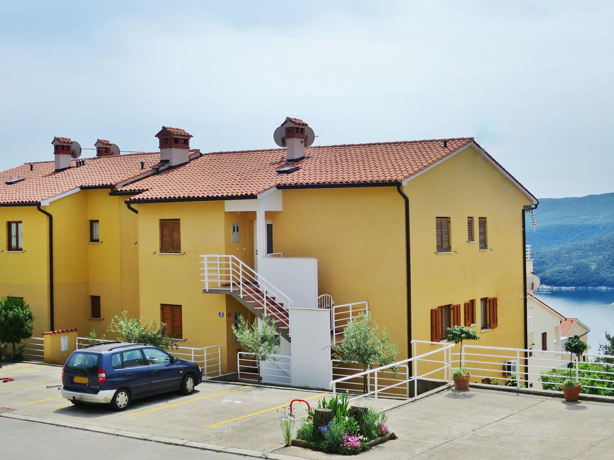 Foto 12 - Apartamento de 2 quartos em Labin com jardim e vistas do mar