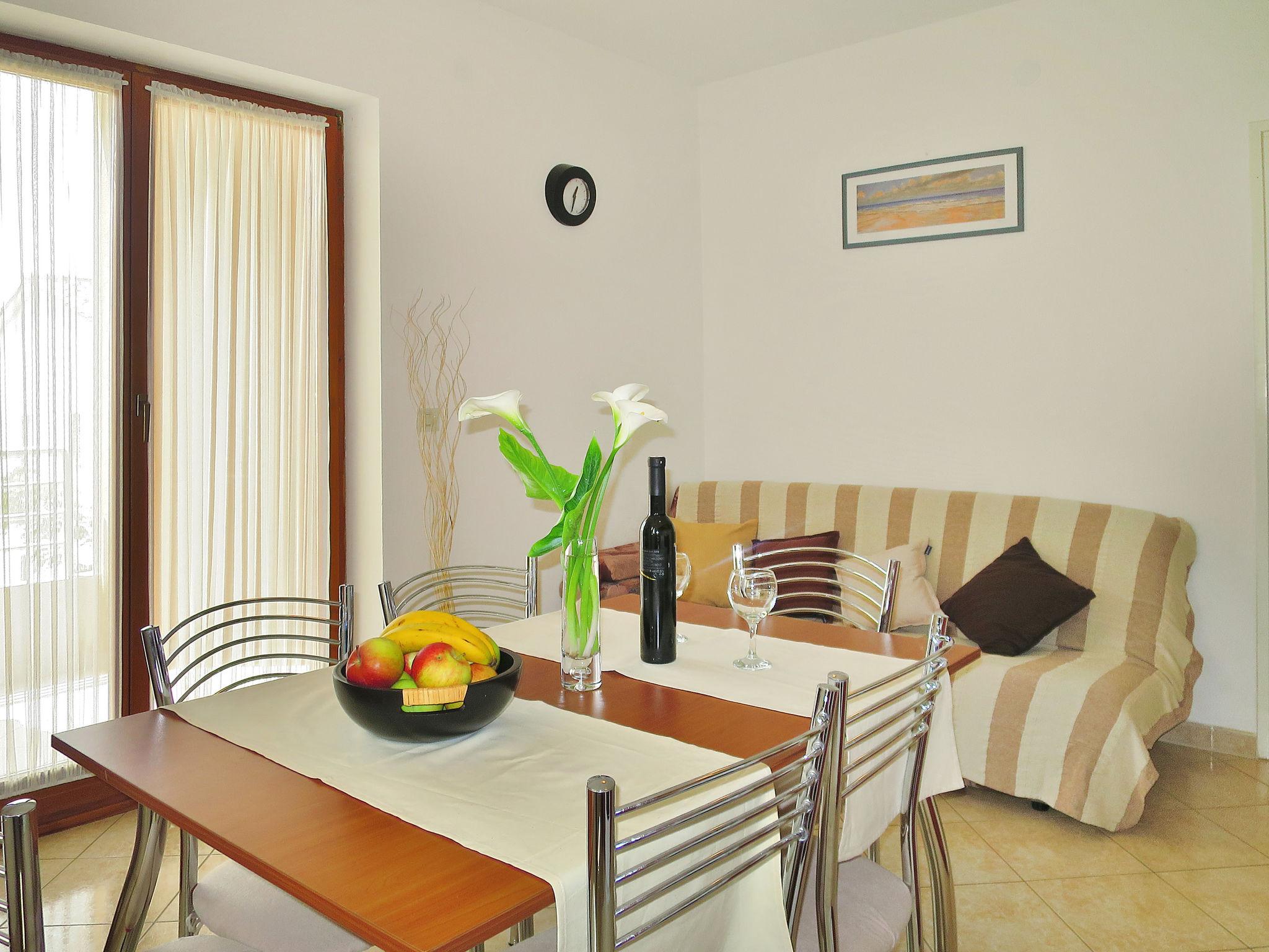 Photo 4 - 2 bedroom Apartment in Labin with garden and sea view