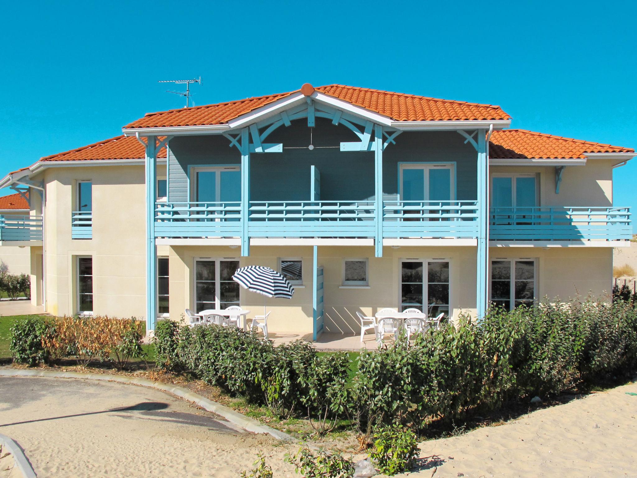 Foto 1 - Casa de 3 habitaciones en Biscarrosse con piscina y vistas al mar