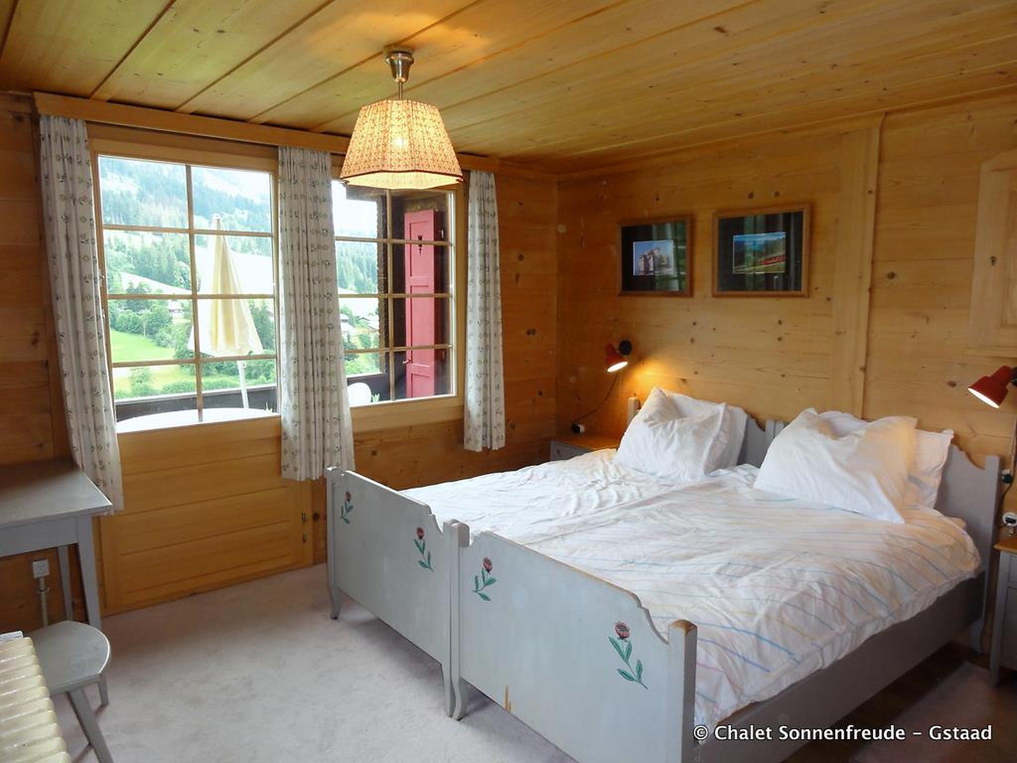 Photo 16 - 4 bedroom Apartment in Saanen