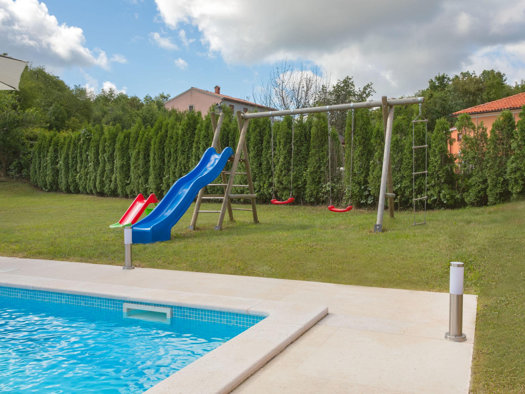 Photo 27 - Maison de 6 chambres à Sveta Nedelja avec piscine privée et vues à la mer