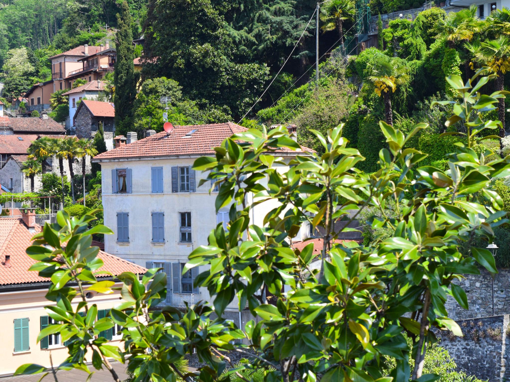 Foto 4 - Apartamento de 1 quarto em Maccagno con Pino e Veddasca com jardim e vista para a montanha