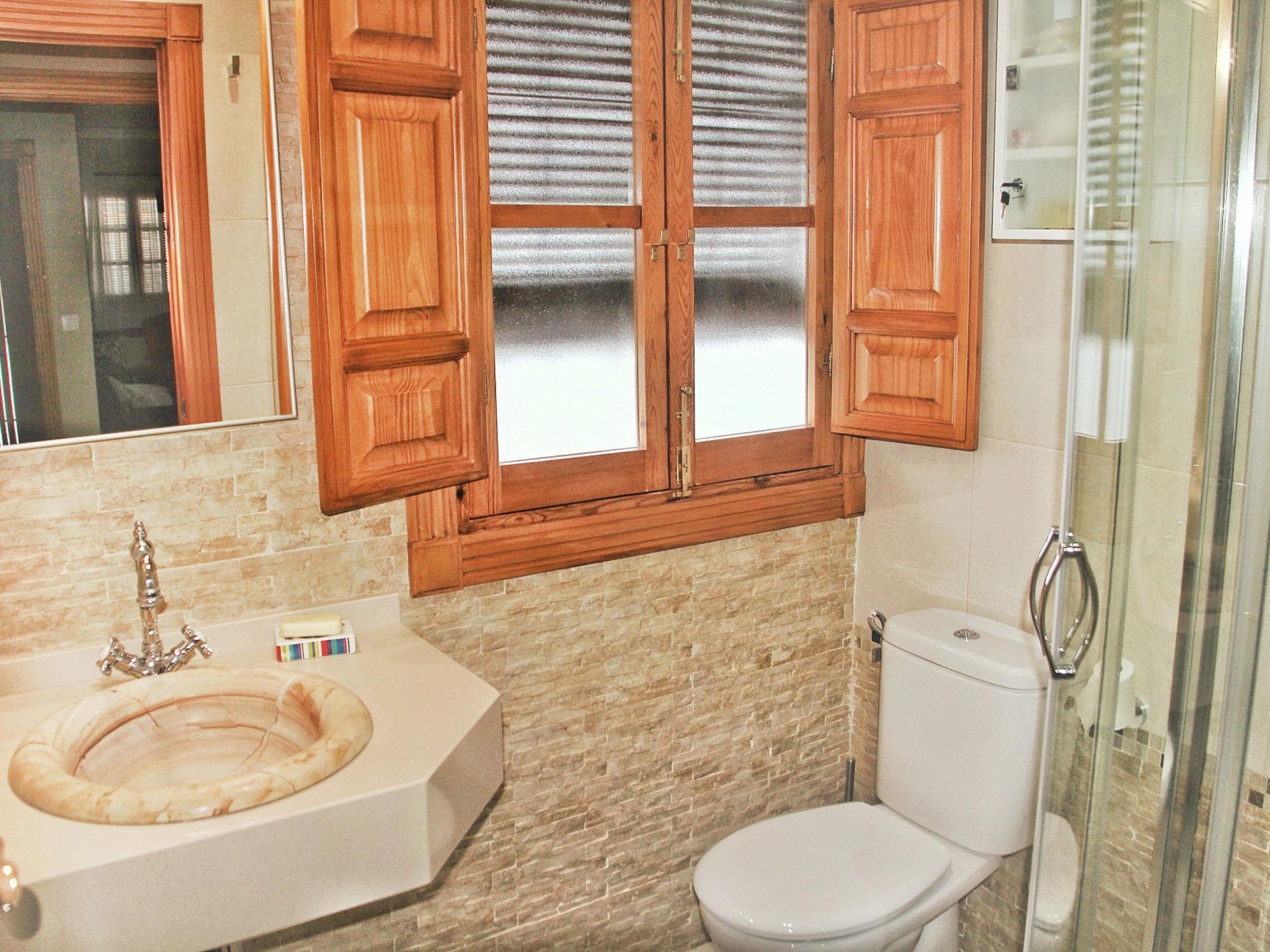 Photo 18 - 4 bedroom House in Baena with private pool and garden