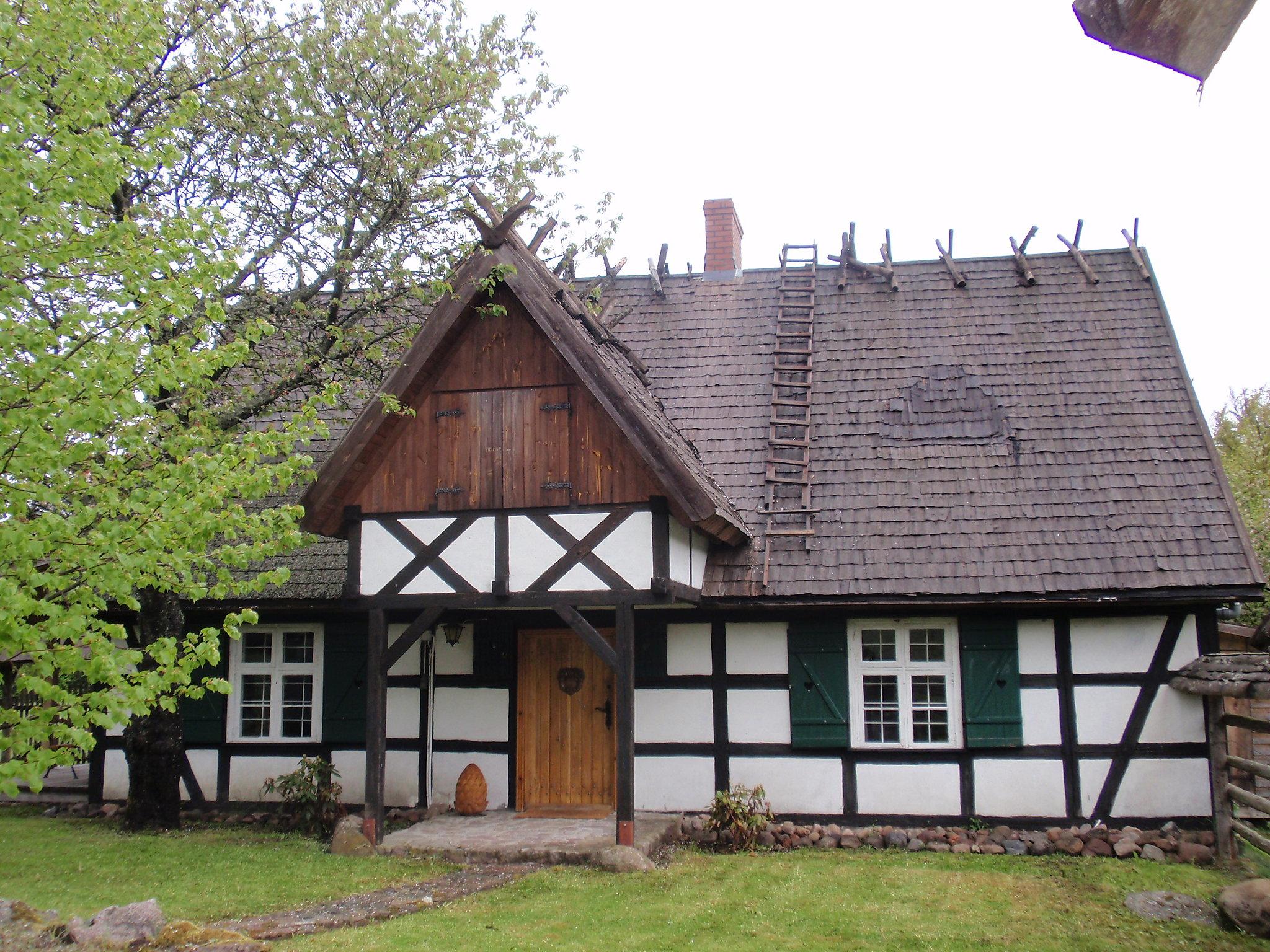 Foto 14 - Casa de 2 quartos em Kartuzy com jardim e terraço