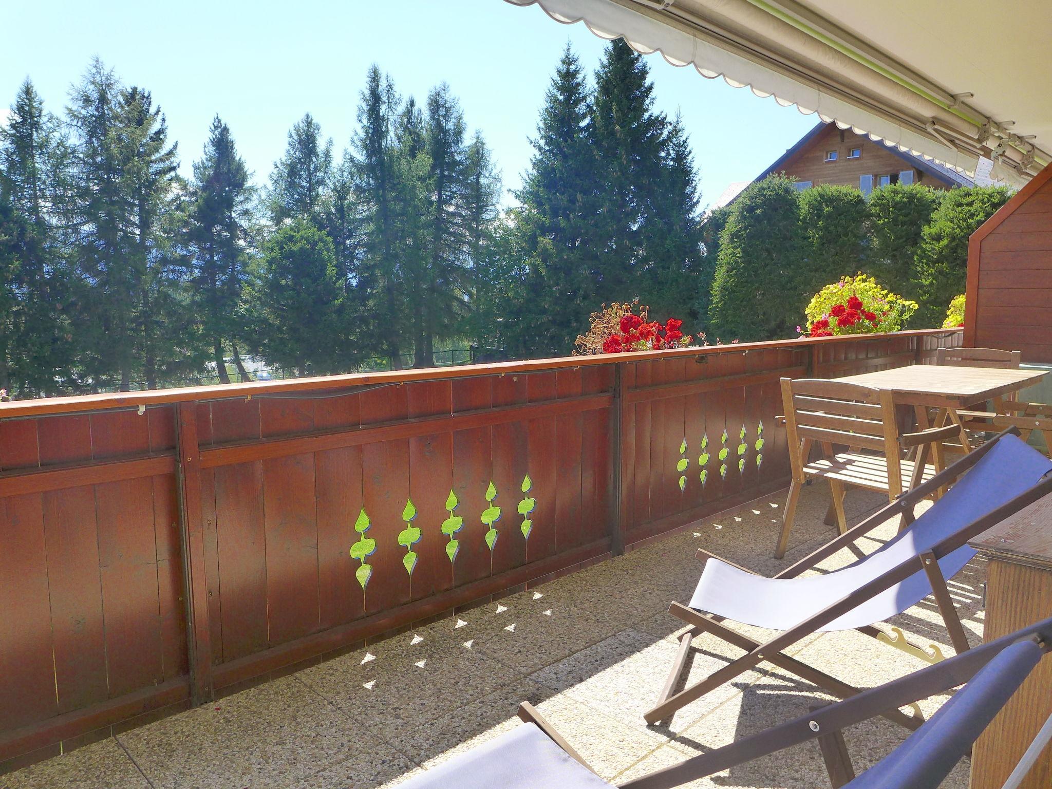 Foto 10 - Apartamento de 2 quartos em Crans-Montana com jardim e terraço