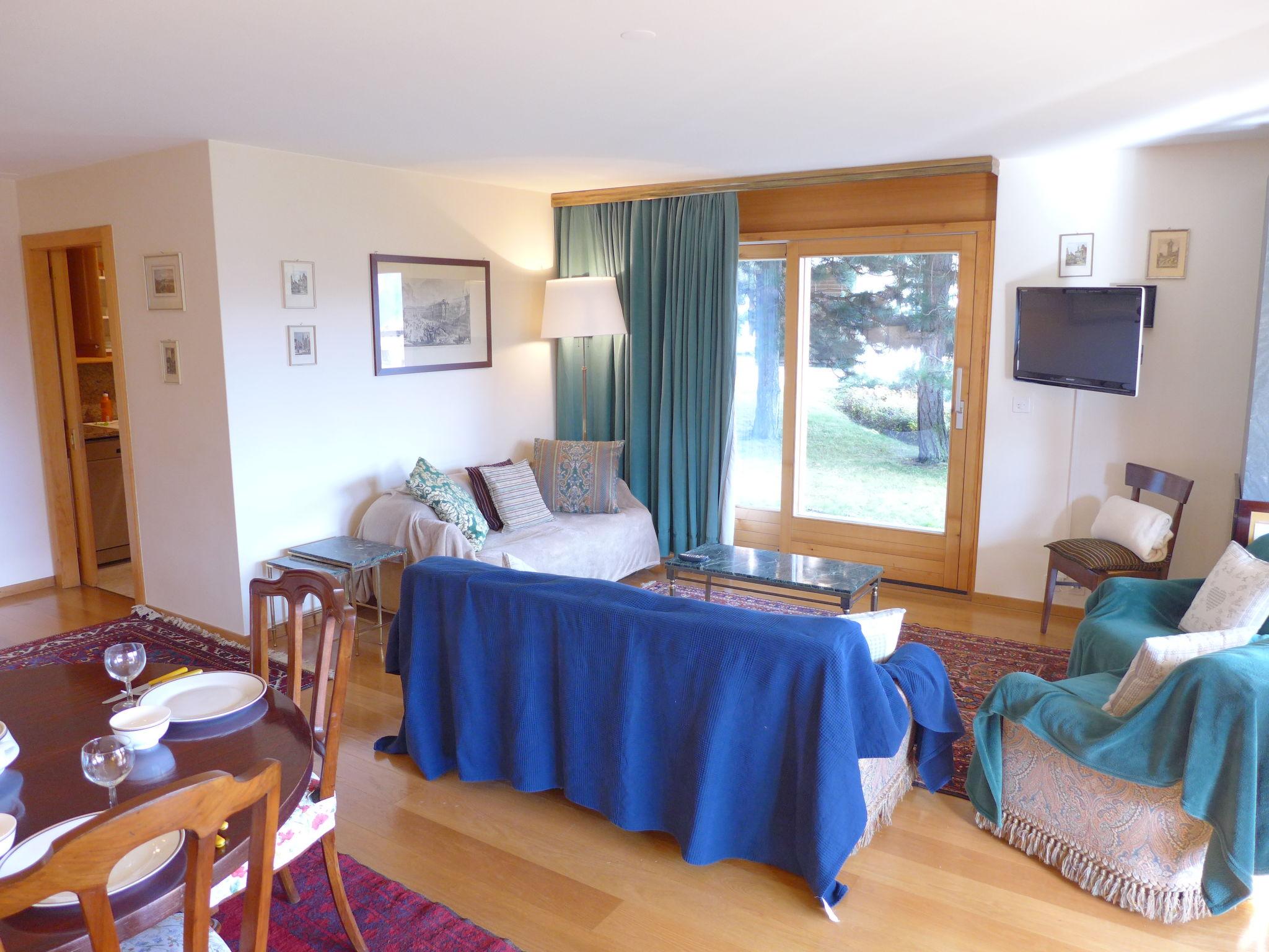 Foto 3 - Appartamento con 2 camere da letto a Crans-Montana con giardino e vista sulle montagne