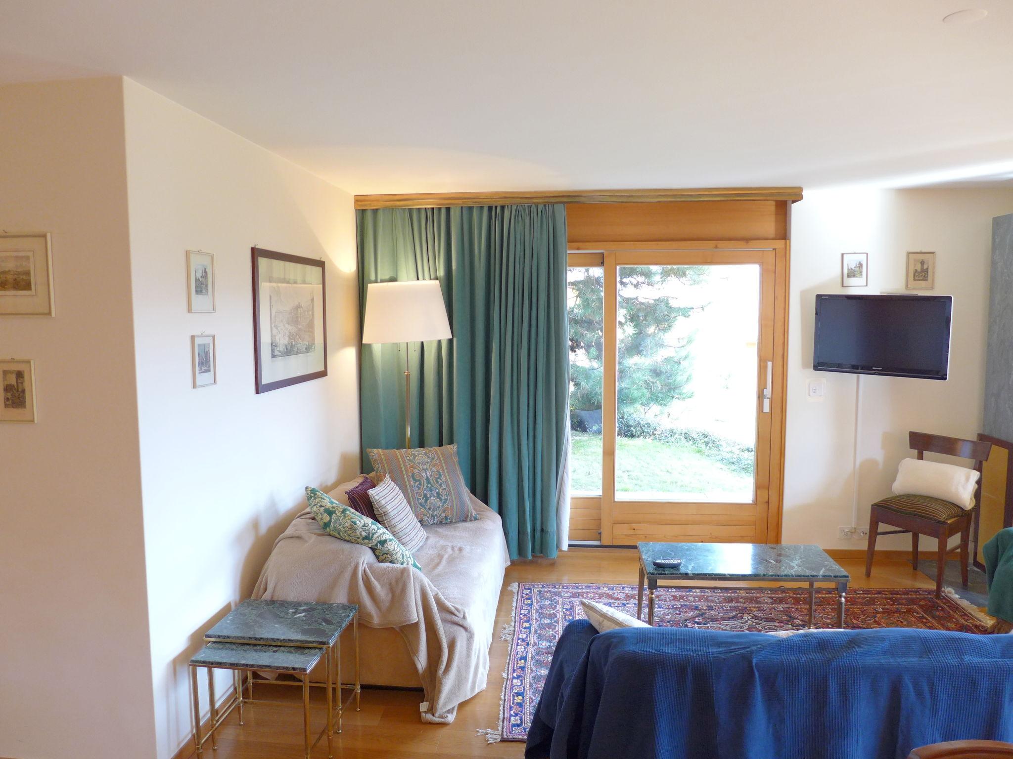 Photo 9 - 2 bedroom Apartment in Crans-Montana with garden and mountain view