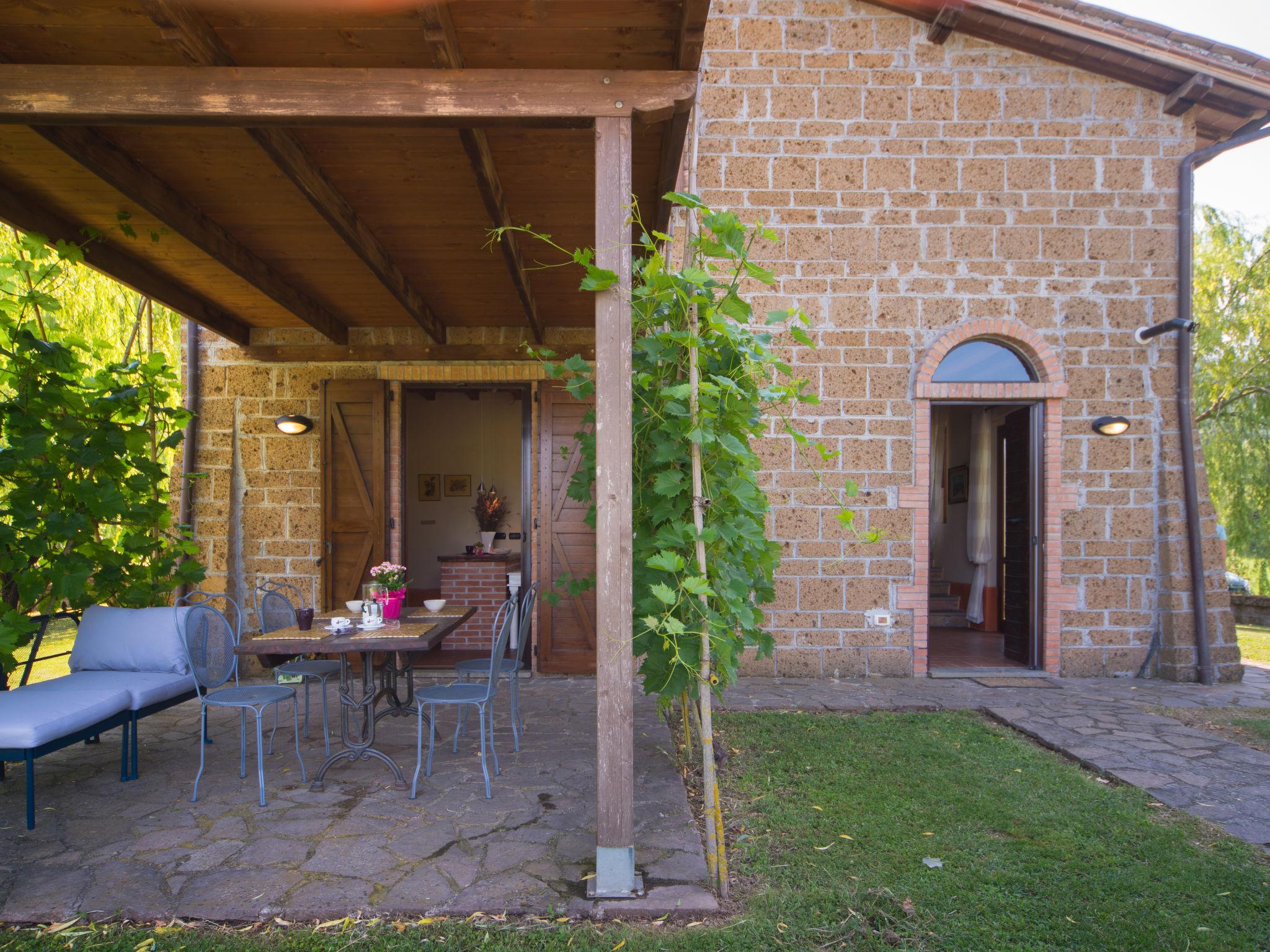 Foto 7 - Appartamento con 1 camera da letto a Montefiascone con piscina e giardino