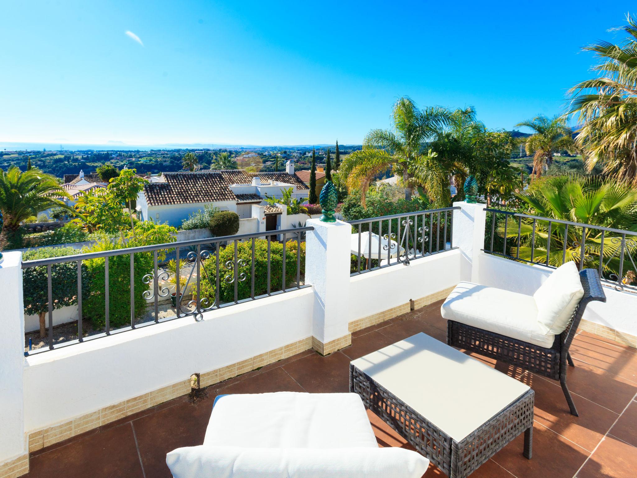 Foto 18 - Casa de 3 habitaciones en Estepona con piscina privada y vistas al mar