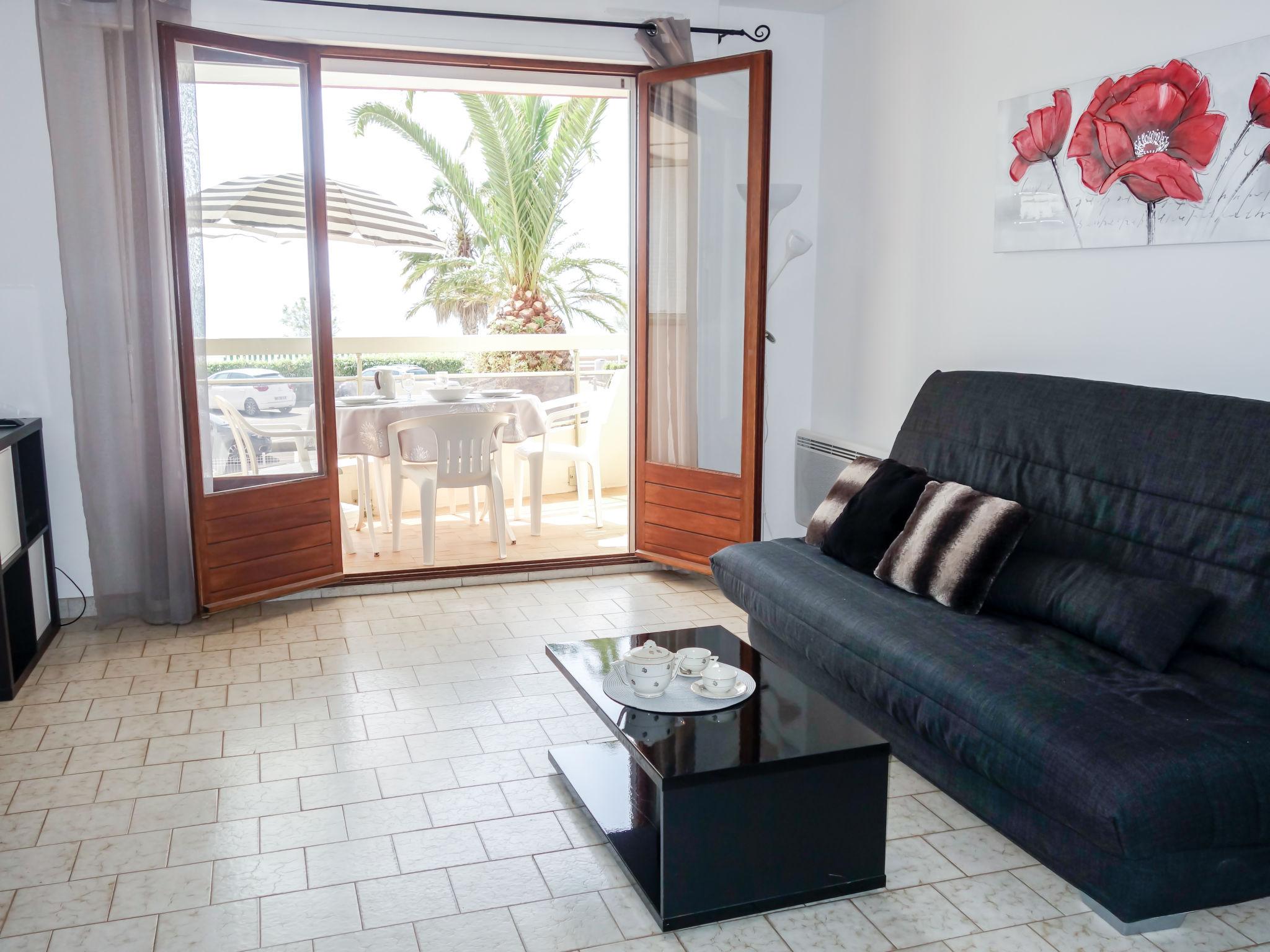 Photo 6 - Appartement en Saint-Cyr-sur-Mer avec terrasse et vues à la mer
