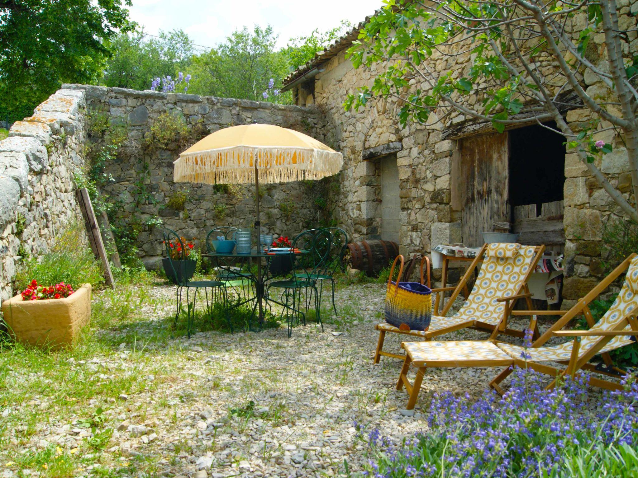 Foto 26 - Casa con 2 camere da letto a Bésignan con giardino