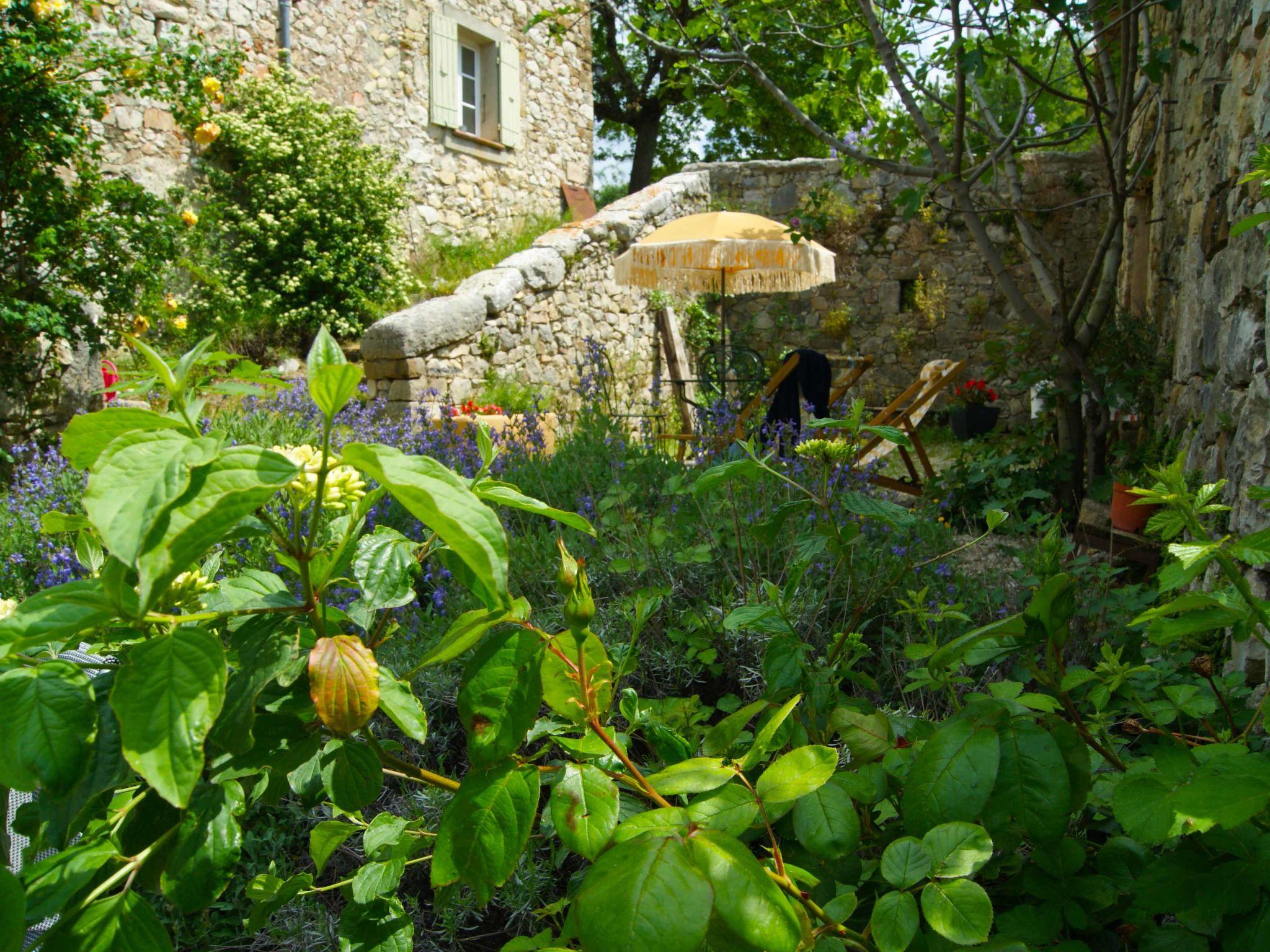 Photo 25 - Maison de 2 chambres à Bésignan avec jardin