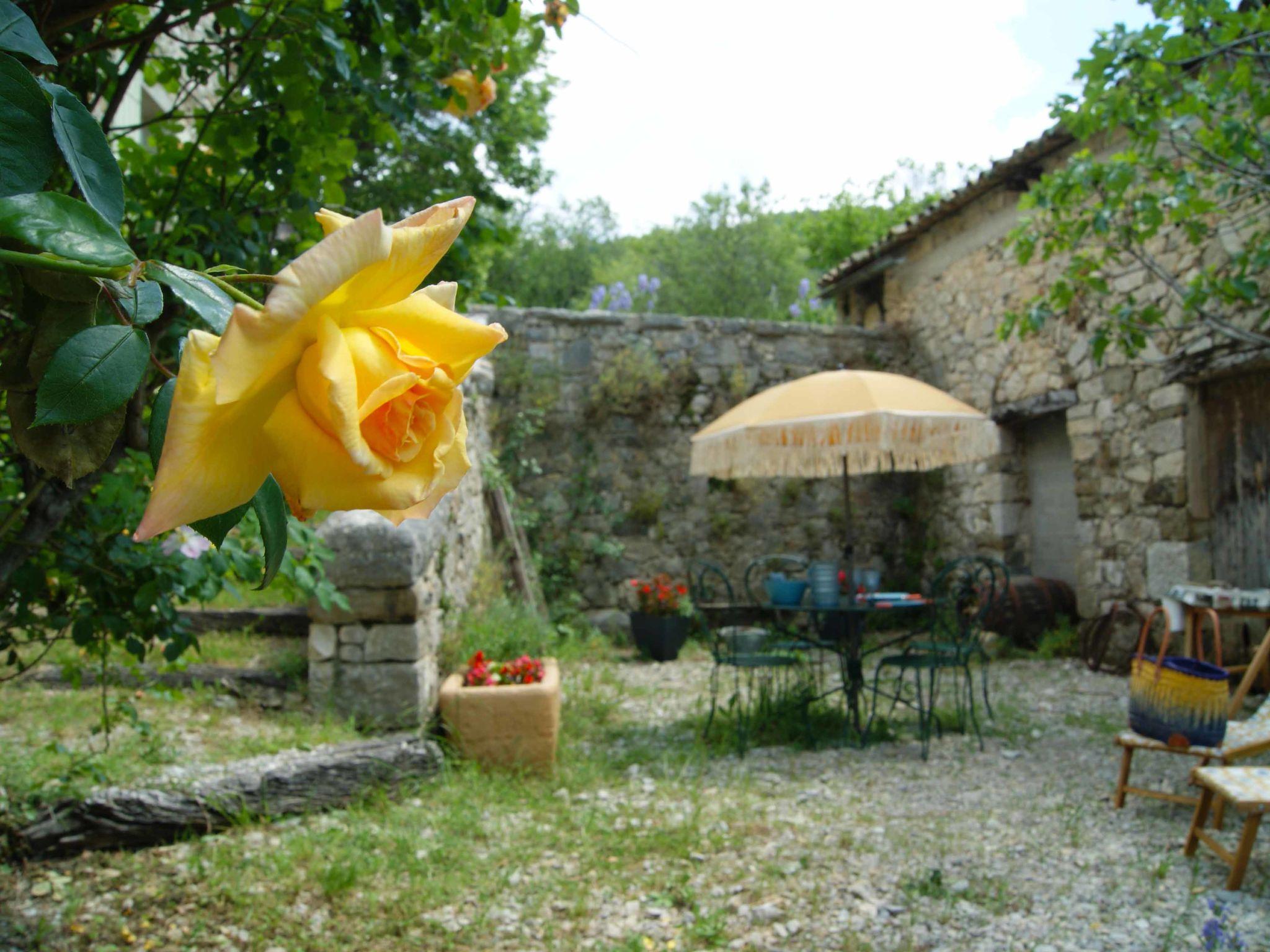 Foto 20 - Casa con 2 camere da letto a Bésignan con giardino
