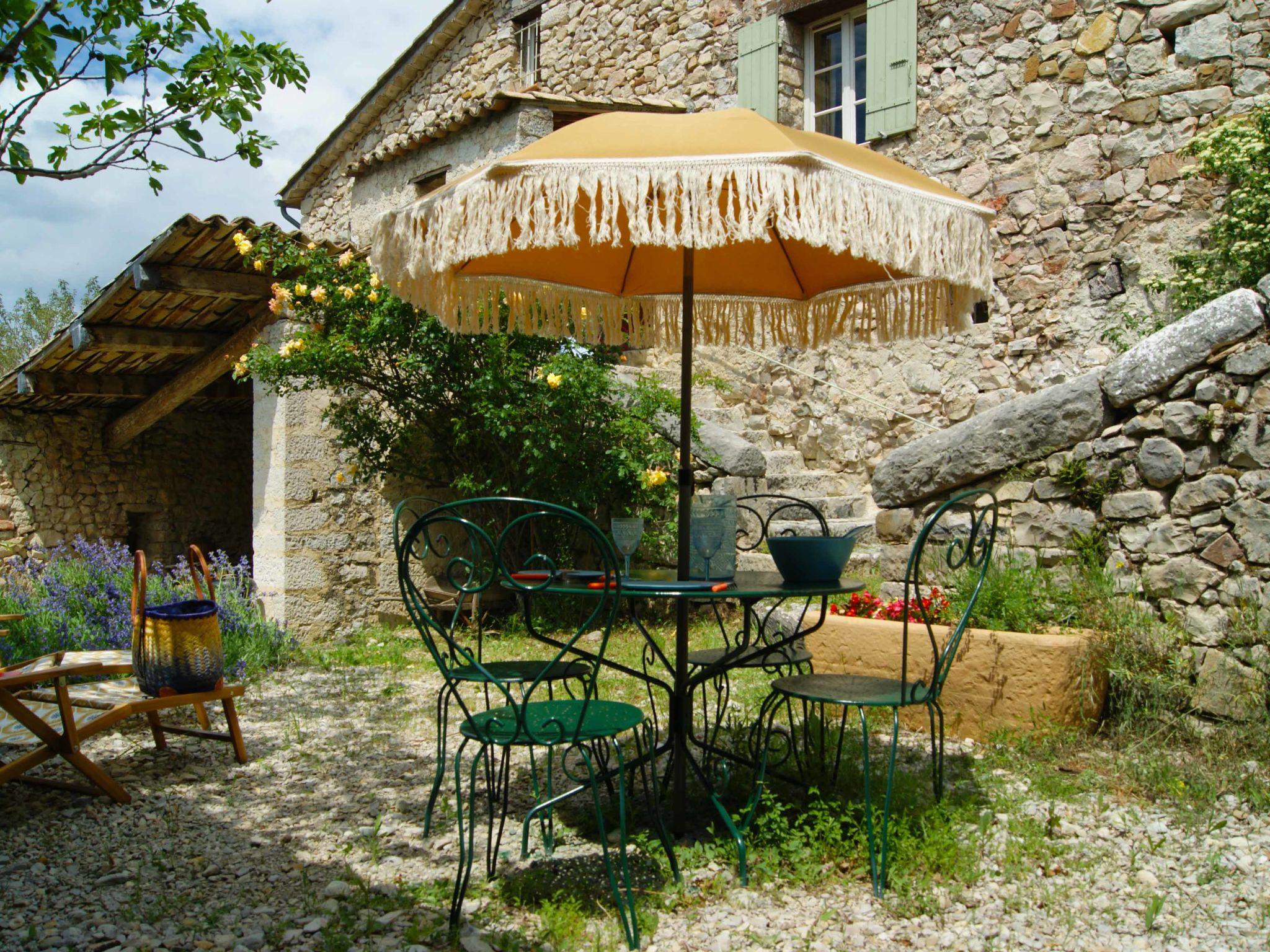 Foto 27 - Casa con 2 camere da letto a Bésignan con giardino