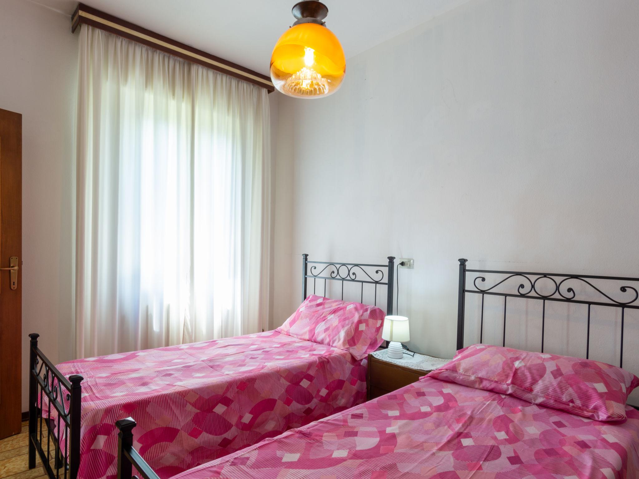 Foto 13 - Apartment mit 2 Schlafzimmern in Sorico mit garten und blick auf die berge