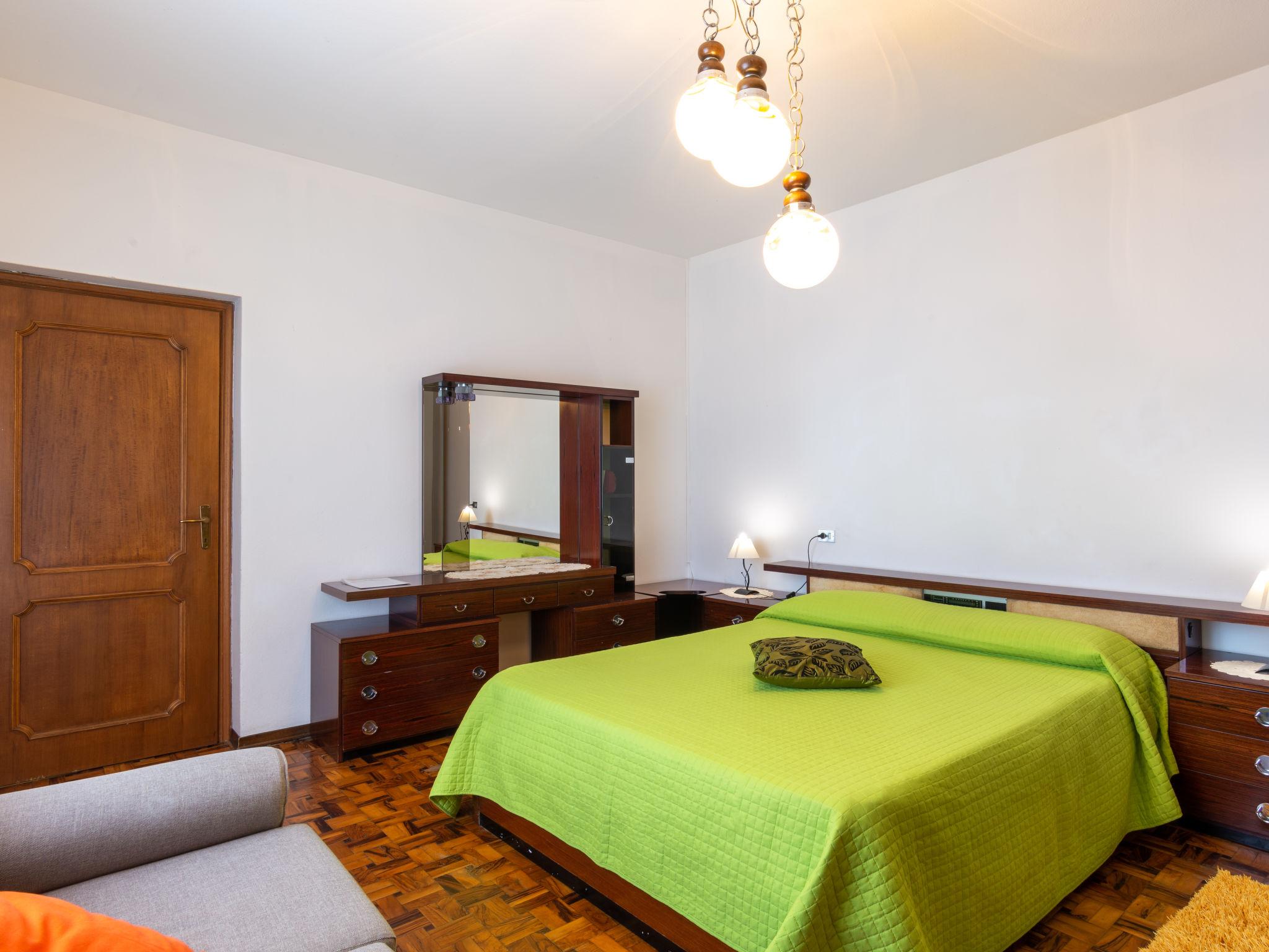 Foto 12 - Apartment mit 2 Schlafzimmern in Sorico mit garten und blick auf die berge