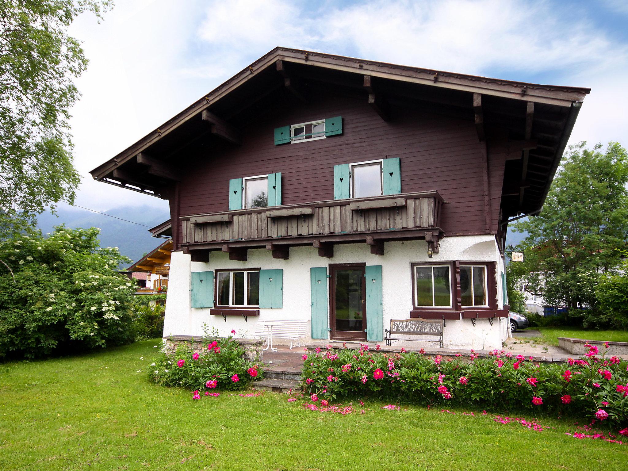 Foto 1 - Casa de 4 quartos em Kössen com jardim e vista para a montanha