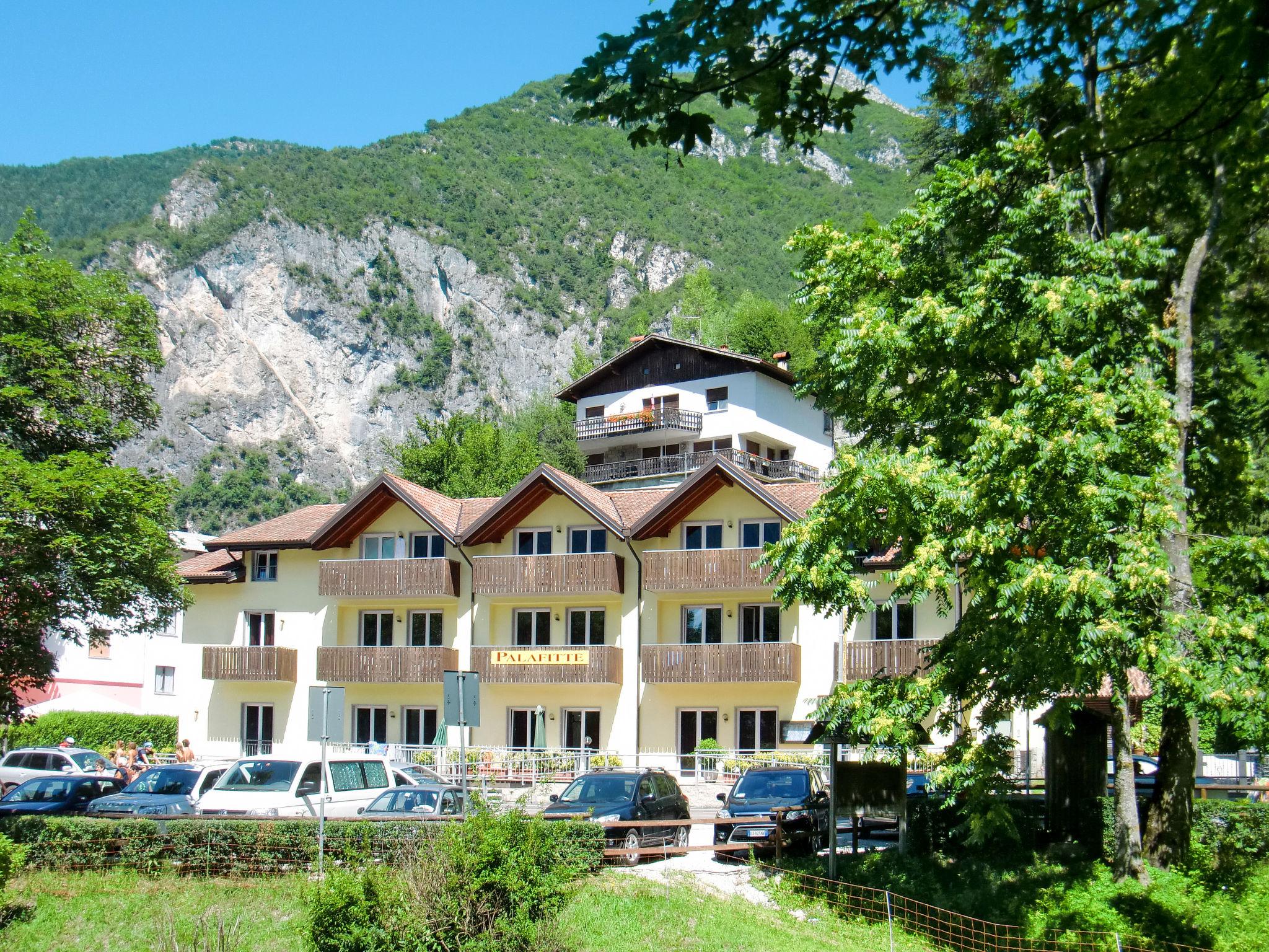 Foto 1 - Apartment mit 1 Schlafzimmer in Ledro mit terrasse und blick auf die berge