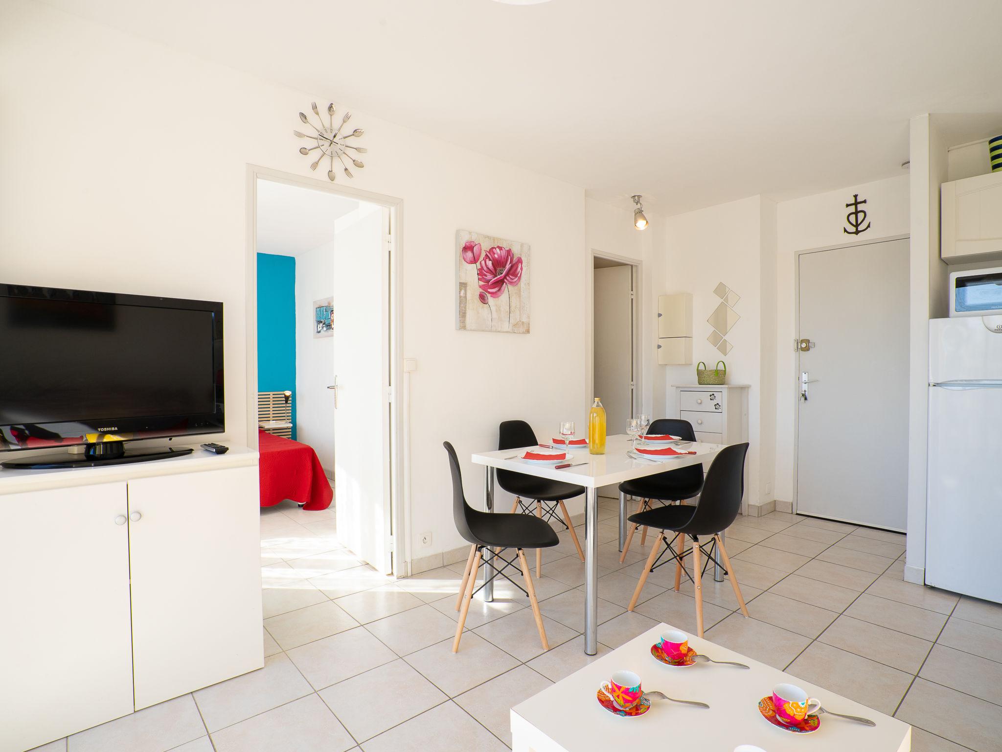 Photo 9 - 1 bedroom Apartment in Le Grau-du-Roi with swimming pool and terrace